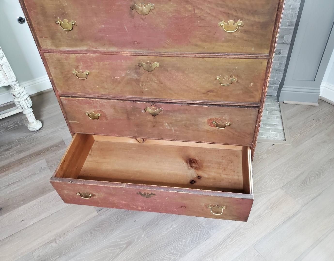 18. Jahrhundert New England Land American Queen Anne Decke Kommode der Schubladen im Angebot 4