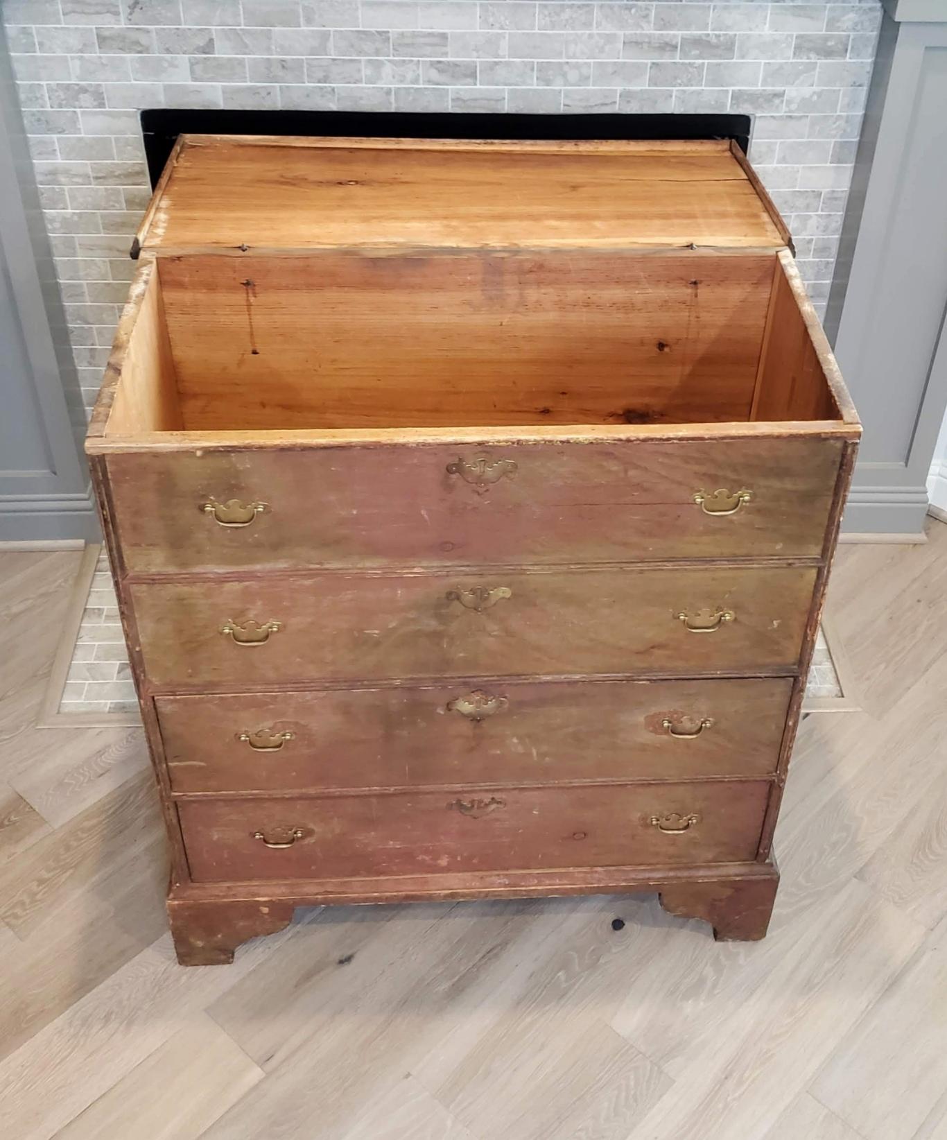 18. Jahrhundert New England Land American Queen Anne Decke Kommode der Schubladen im Angebot 9