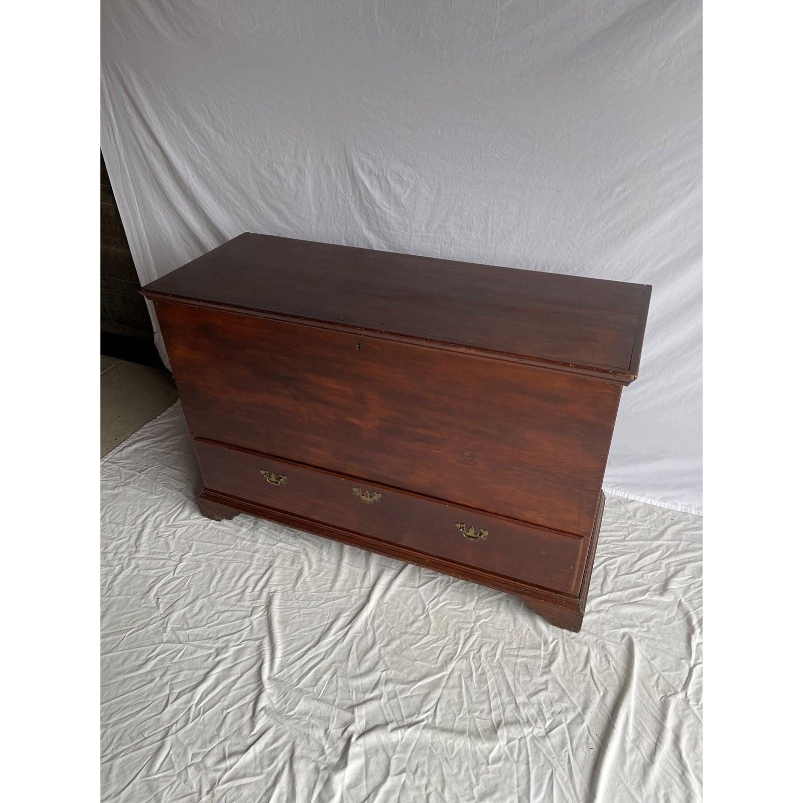 18th Century New England Country American Single Drawer Blanket Mule Chest For Sale 4