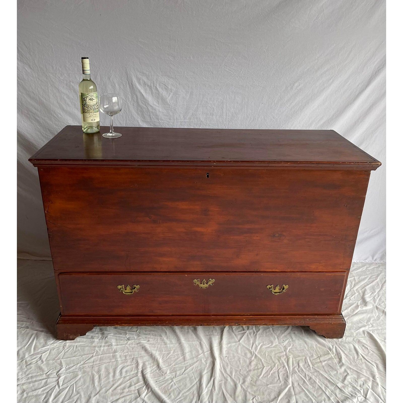 18th Century New England Country American Single Drawer Blanket Mule Chest For Sale 5