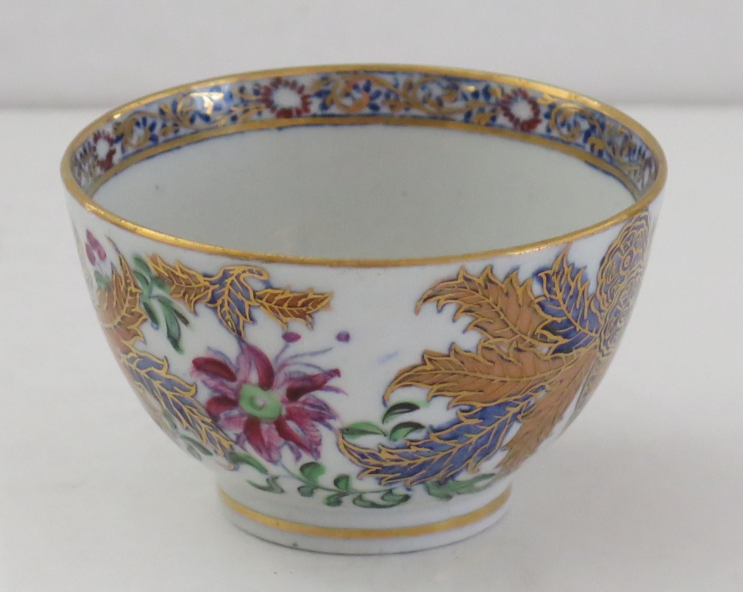 18th Century Newhall Porcelain Tea Bowl in Tobacco Leaf Pattern 274, Circa 1795 In Good Condition In Lincoln, Lincolnshire