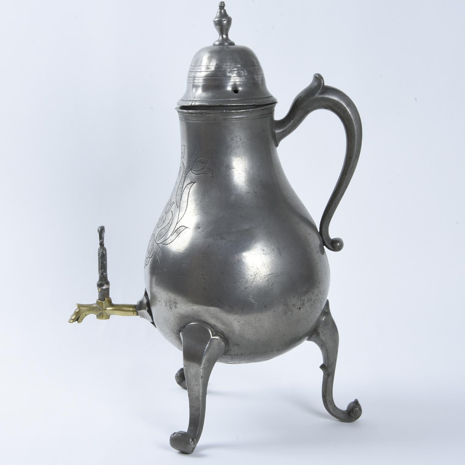 A traditional coffee maker of the 18th century German North-West. It was introduced to the Bergische Land of the Holy Roman Empire of German Nation by clever Dutch merchants who at the same time sold the coffee. It might still function but we