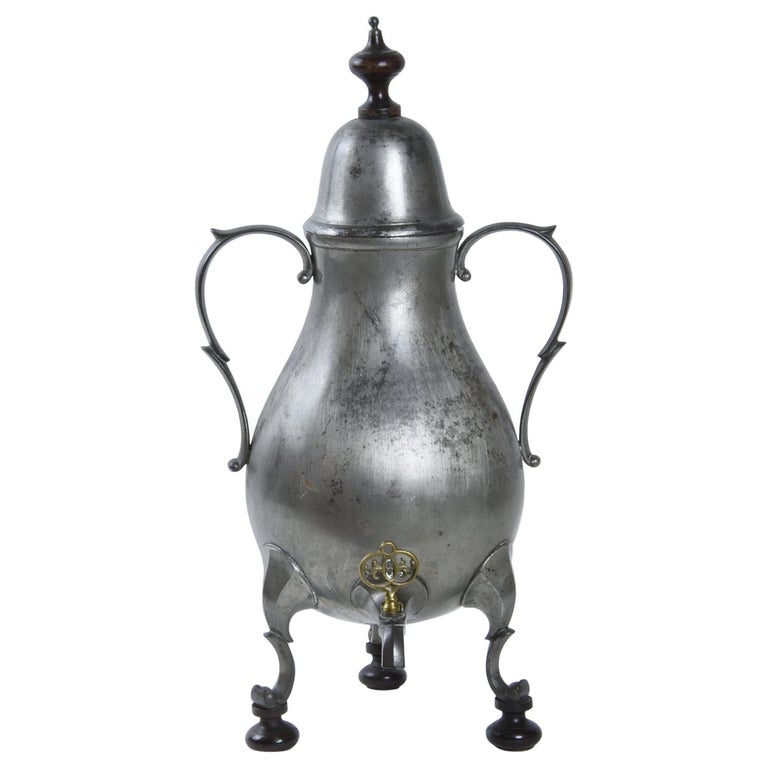 18th Century NorthWestern German "Kranenkanne" or "Dröppelmina" Coffee