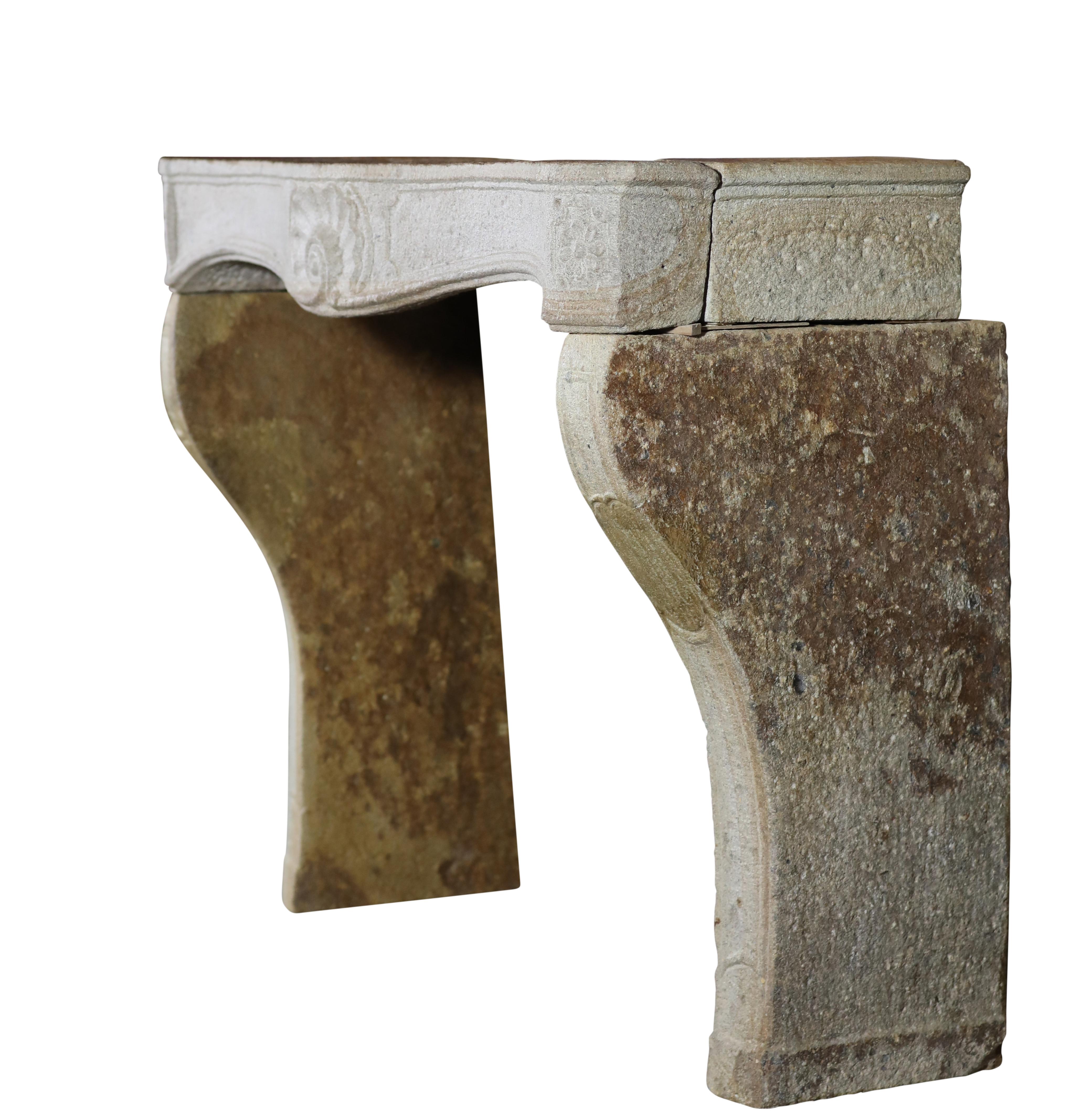 Granitkamin aus der Normandie des 18. Jahrhunderts für rustikales, langsames Wohndesign im Angebot 4