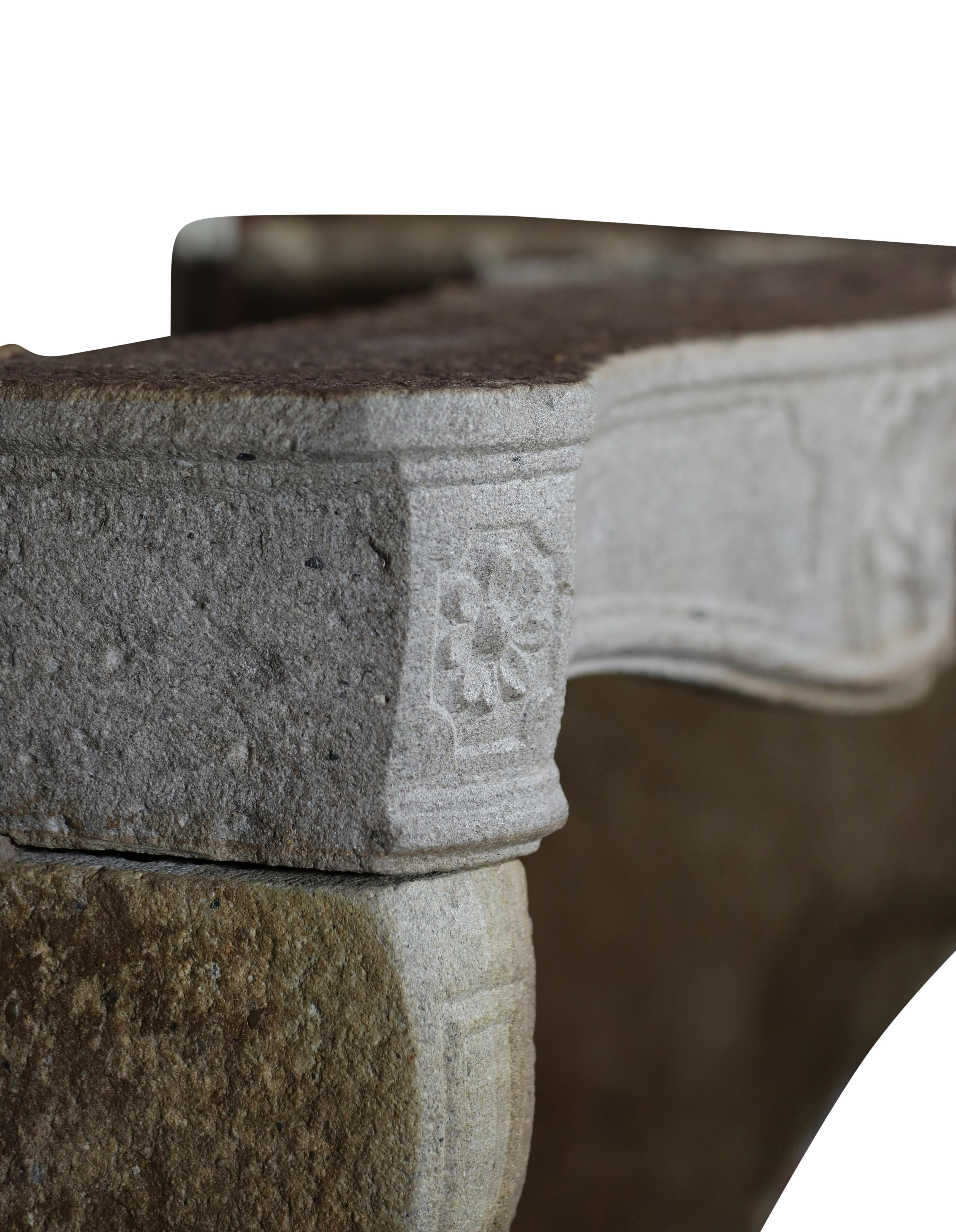 Granitkamin aus der Normandie des 18. Jahrhunderts für rustikales, langsames Wohndesign im Angebot 13