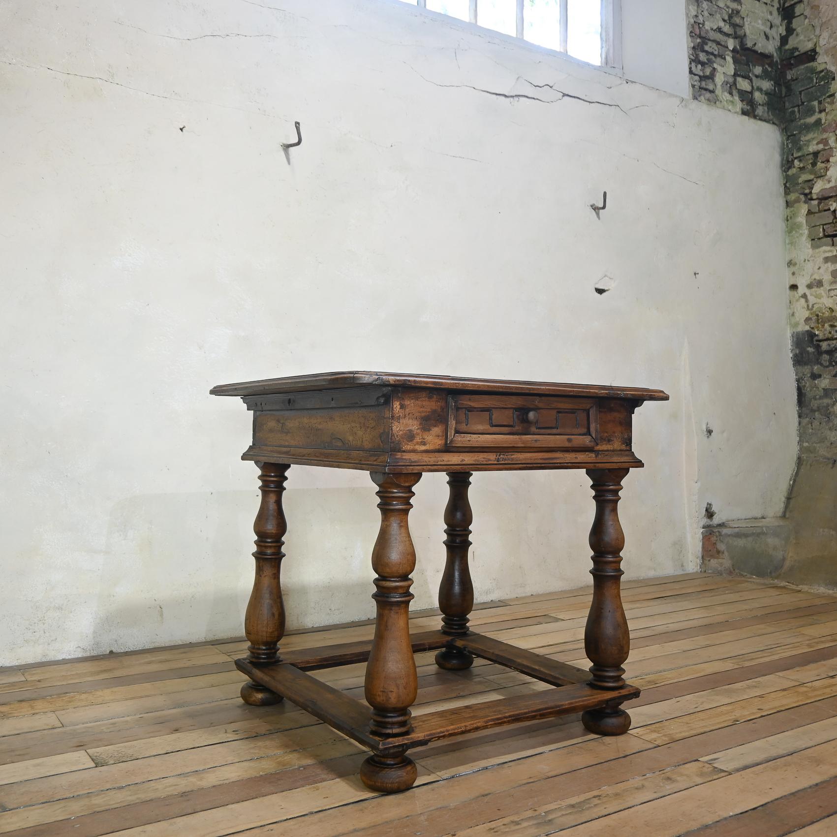 18th Century North Italian Walnut Centre Table For Sale 7