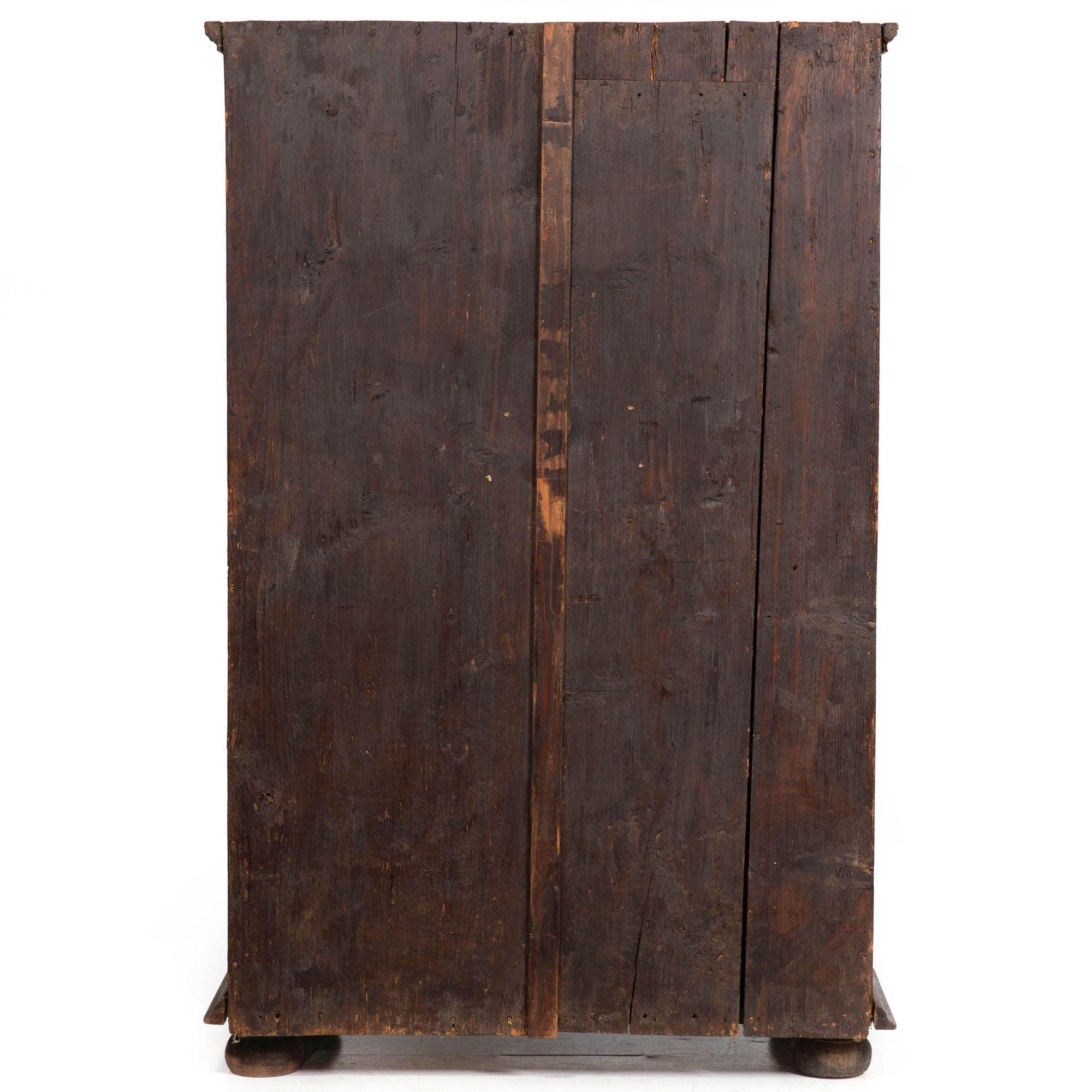 18th Century Northern European Grain-Painted Antique Wardrobe or Cupboard 1
