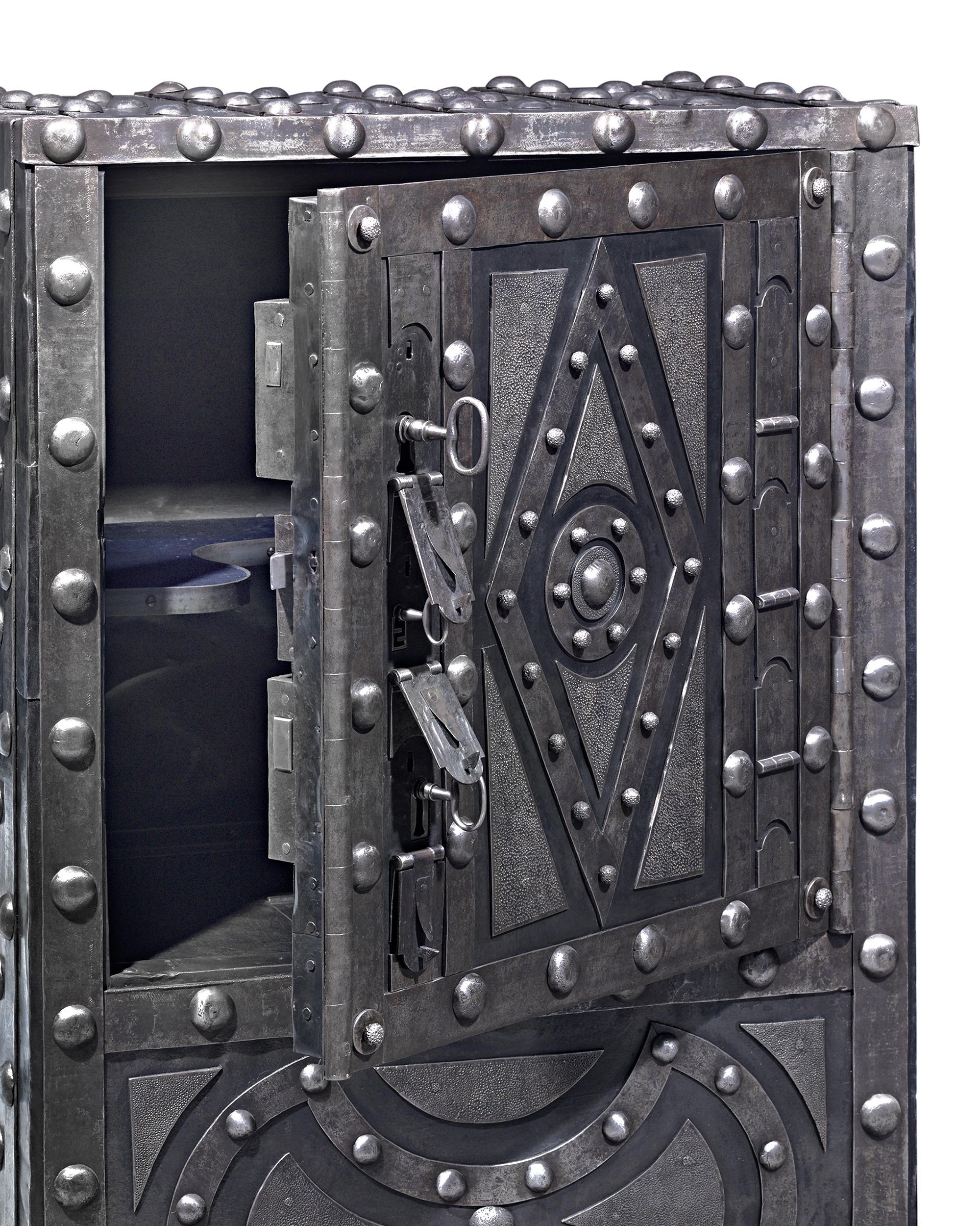 18th Century Northern Italian Iron Safe In Excellent Condition In New Orleans, LA