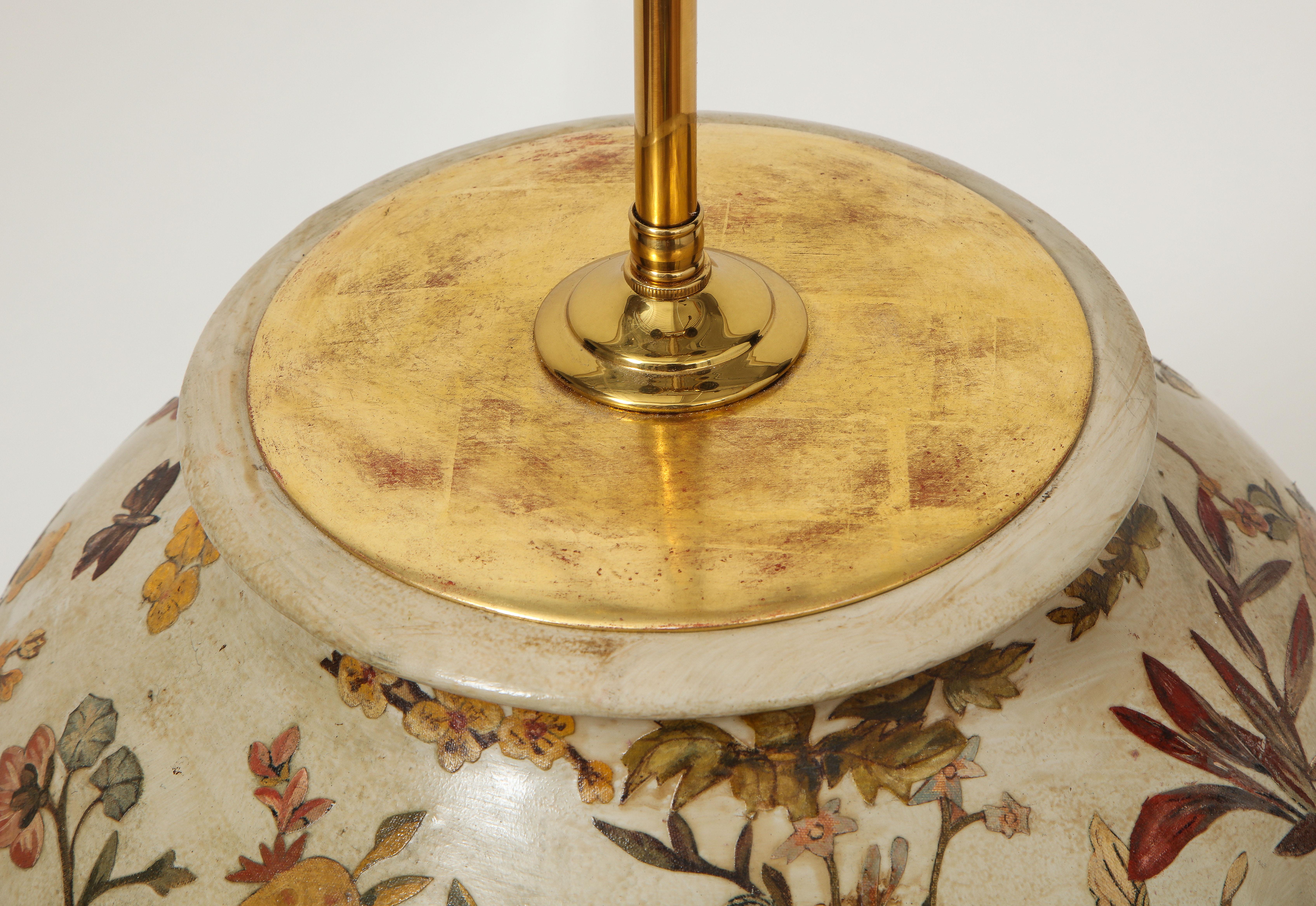 Peint à la main lampe vase en terre cuite Lacca Povera du 18e siècle d'Italie du Nord en vente