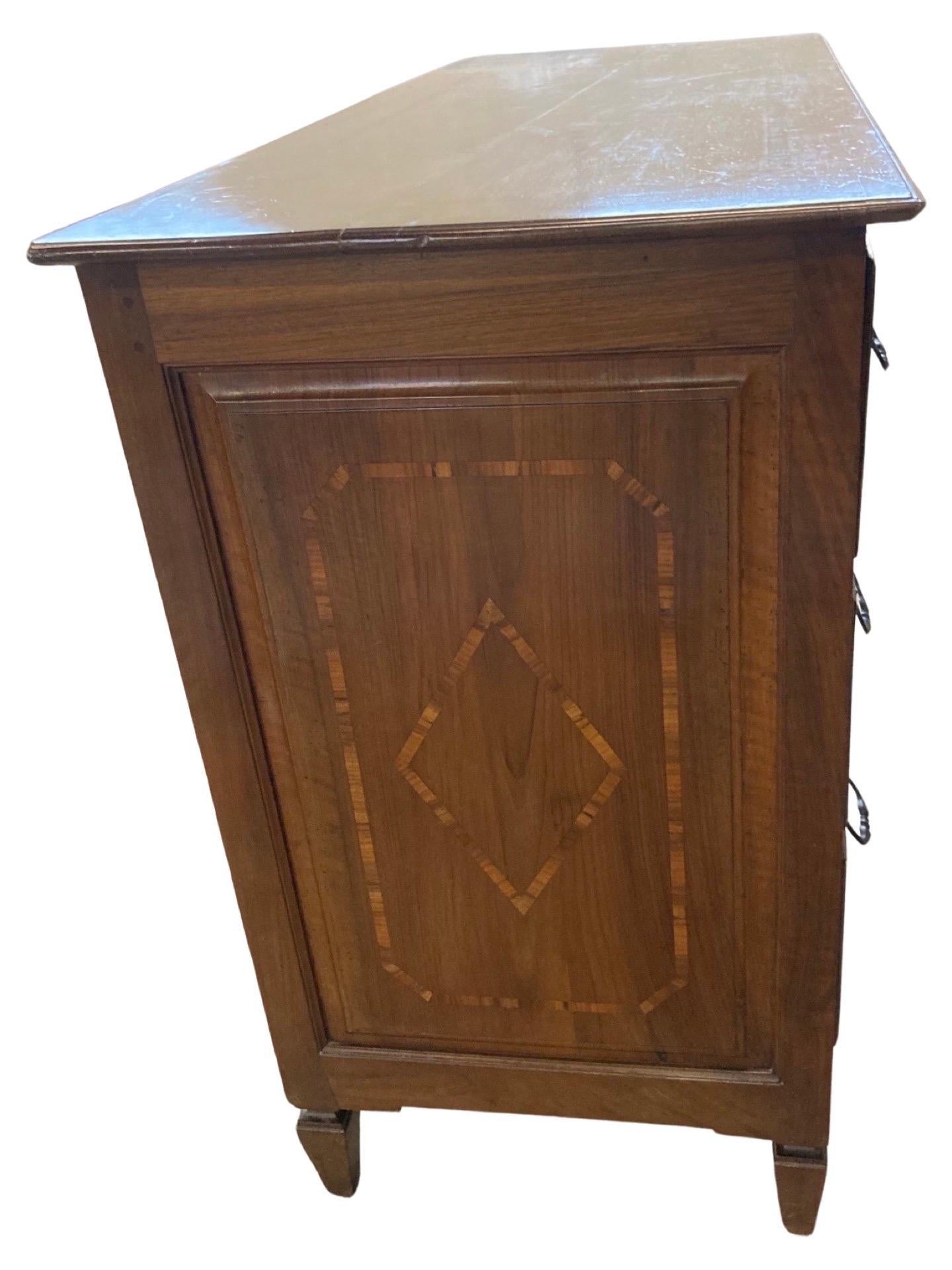 18th Century Northern Italian Louis XVI Walnut Inlaid Commode  In Good Condition In Carmine, TX