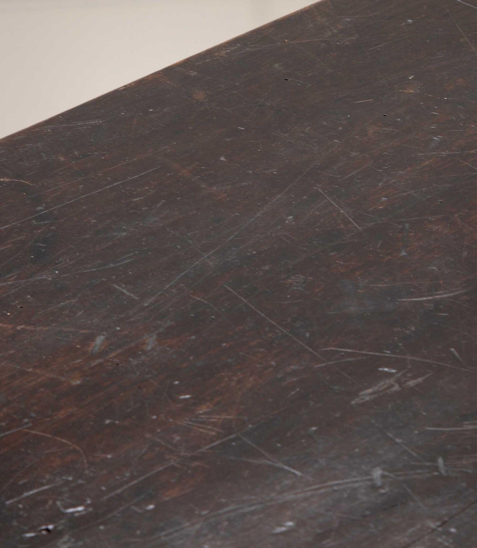 18th Century Northern Italian Walnut Table For Sale 1