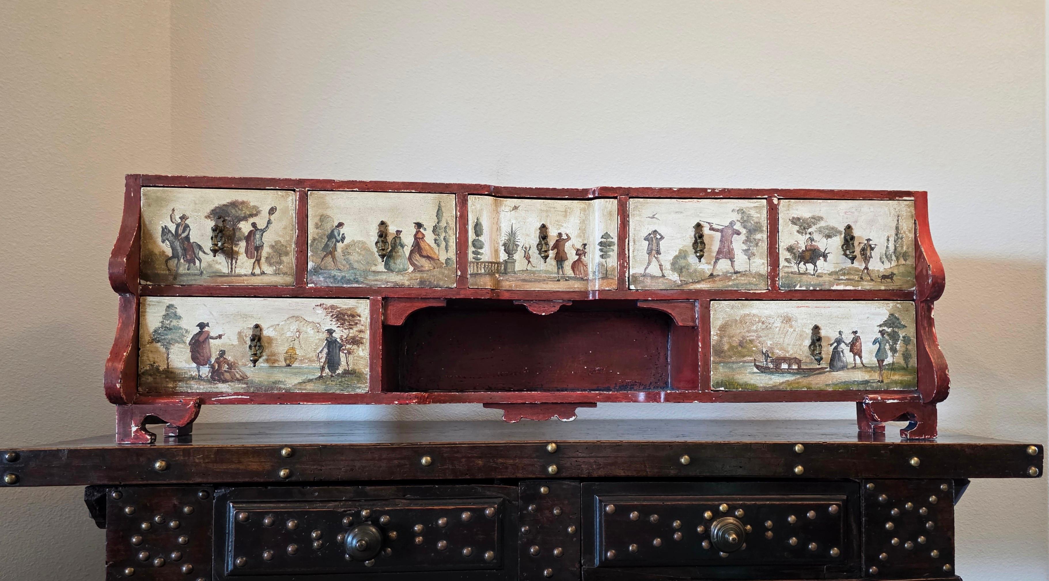 Baroque XVIIIe siècle Italie du Nord Cabinet de table ancien en bois polychrome Lacca Povera en vente