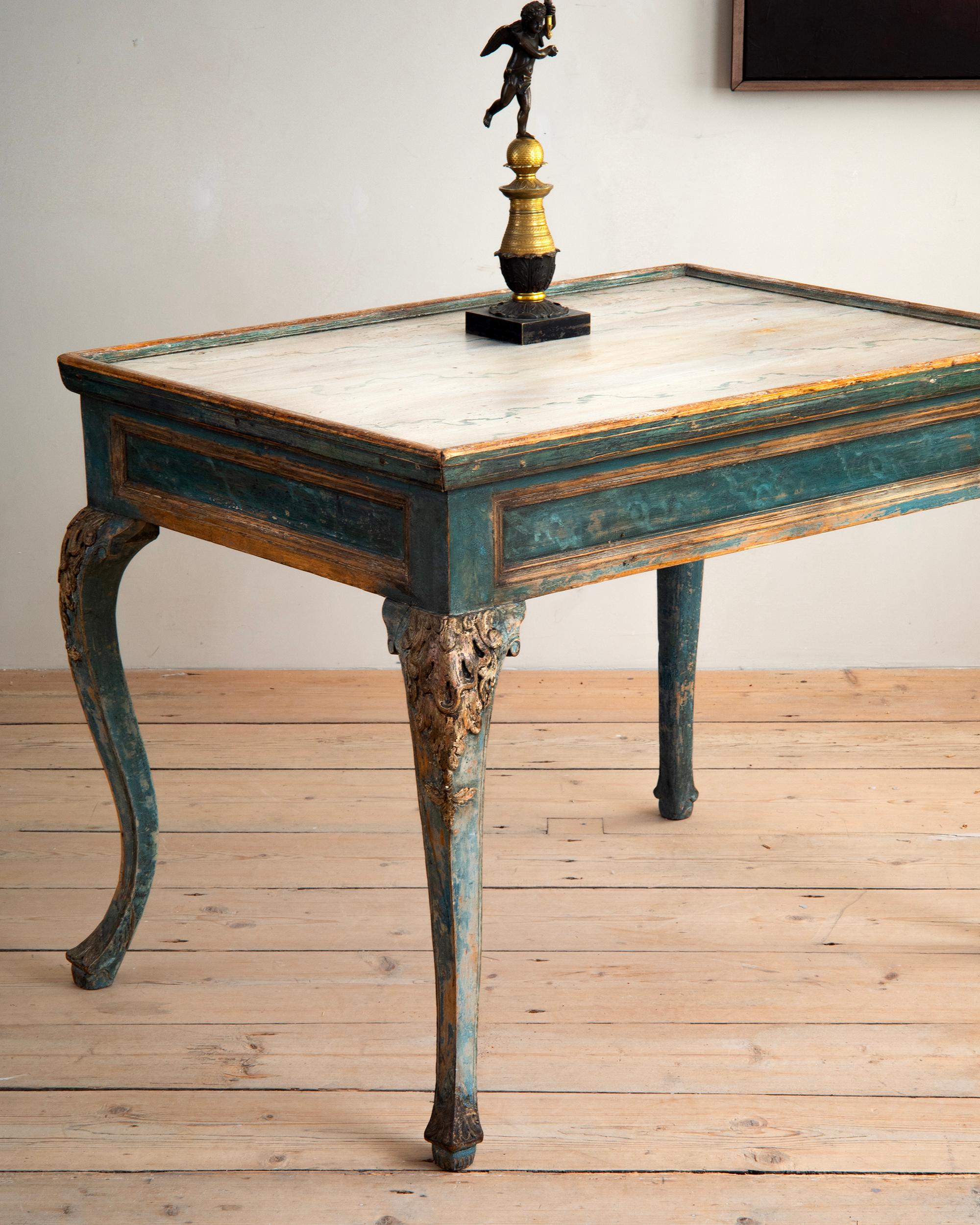 18th Century Norwegian Rococo Centre Tray Table In Good Condition For Sale In Allerum, SE