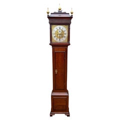 Horloge grand-père de 8 jours en chêne du 18ème siècle par Richard Houton
