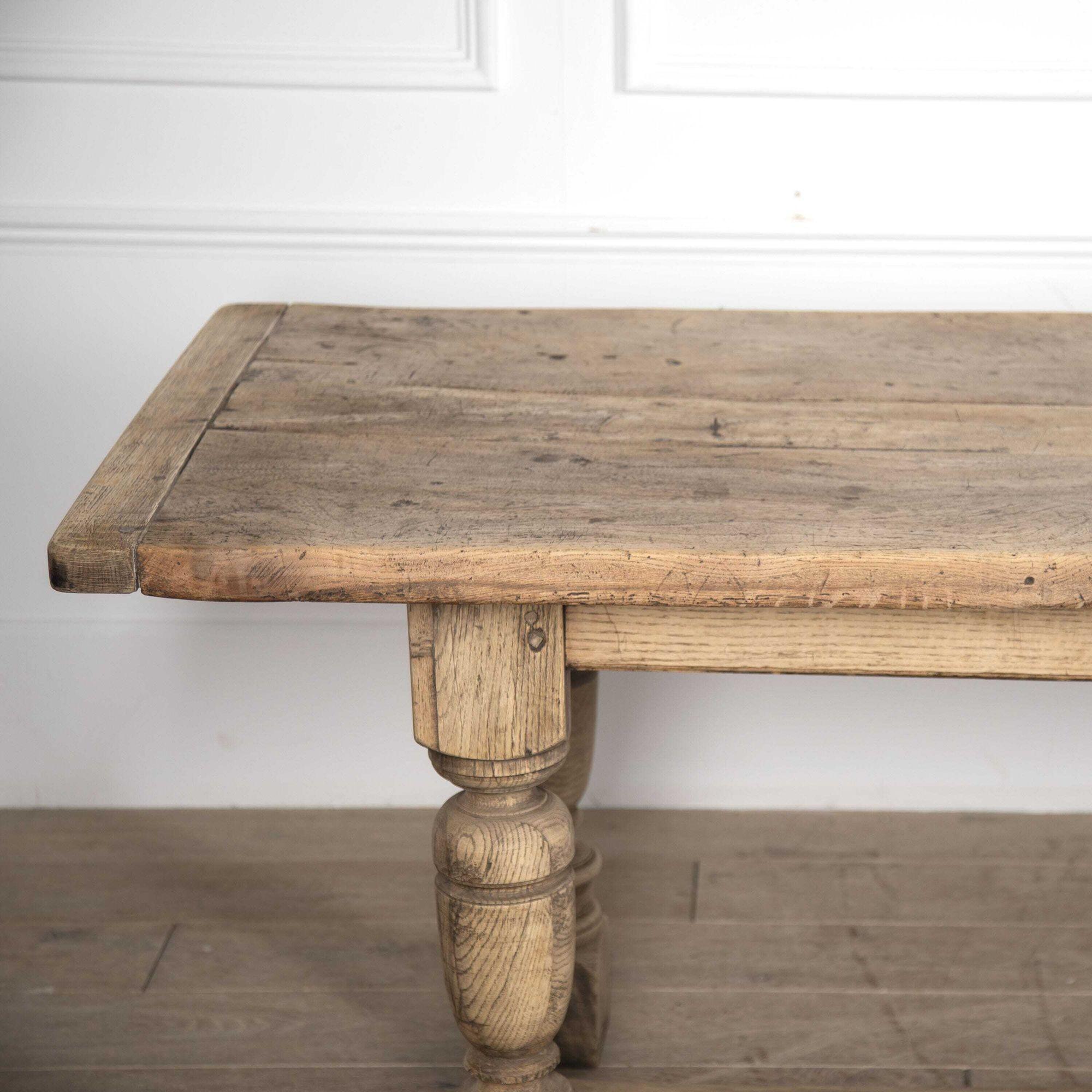 18th Century Oak and Elm Dining Table 4