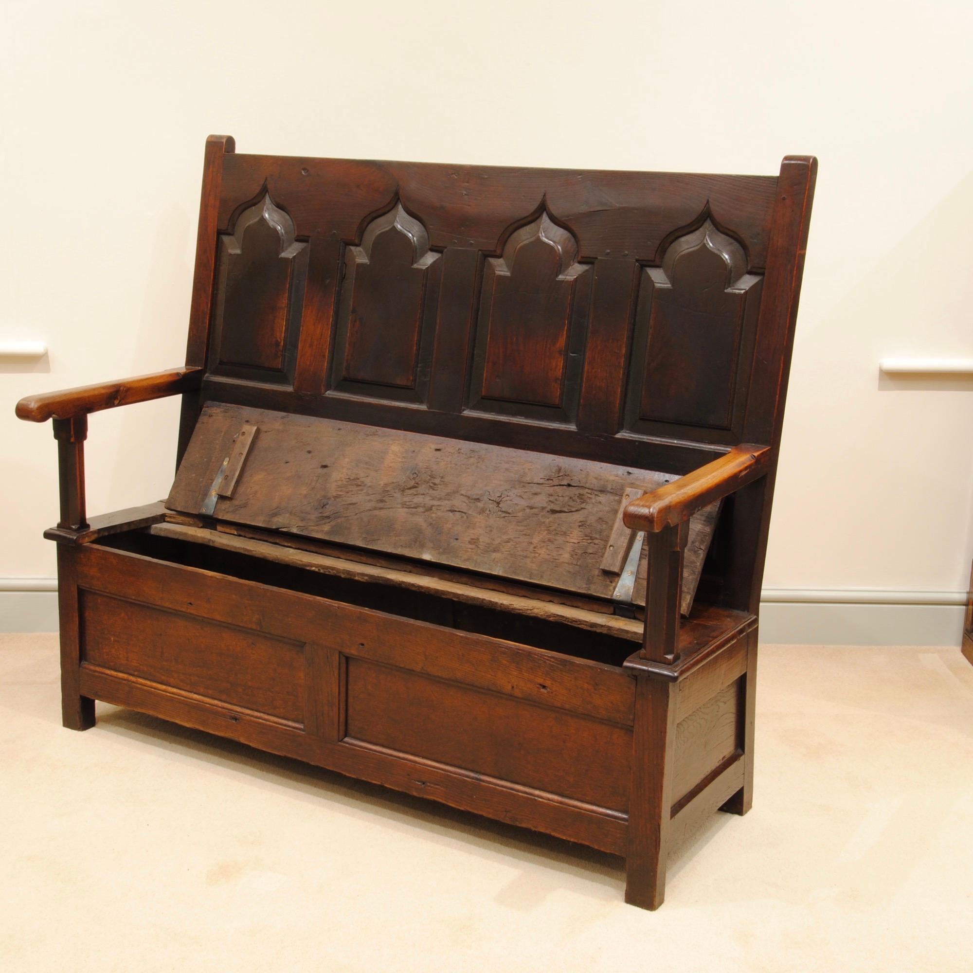 18th Century Oak Box Settle 1