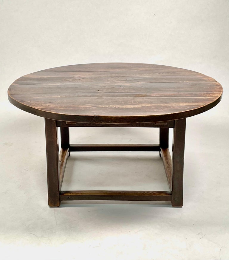 18th Century Oak Breakfast Table For Sale 4