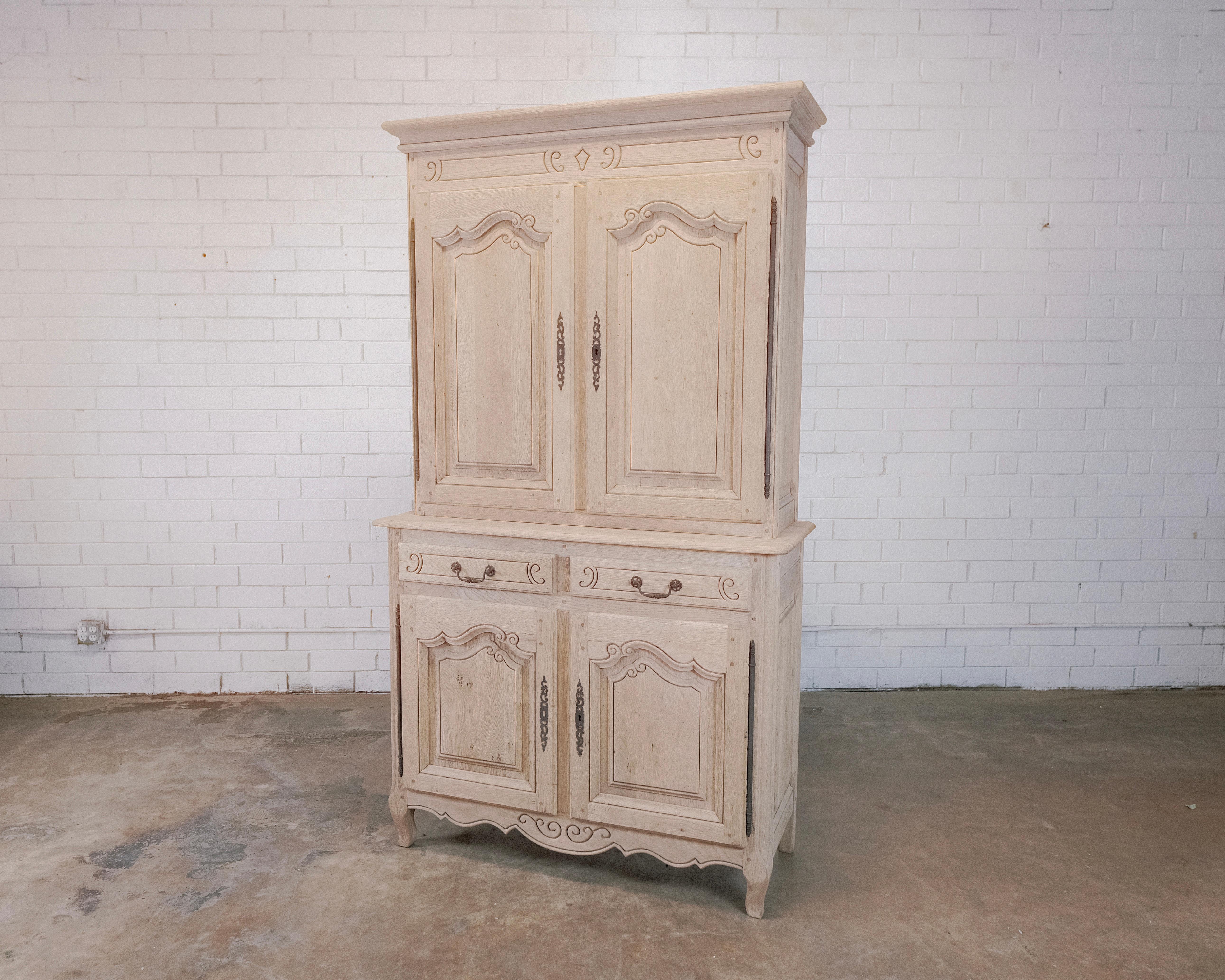 French 18th Century Oak Buffet For Sale