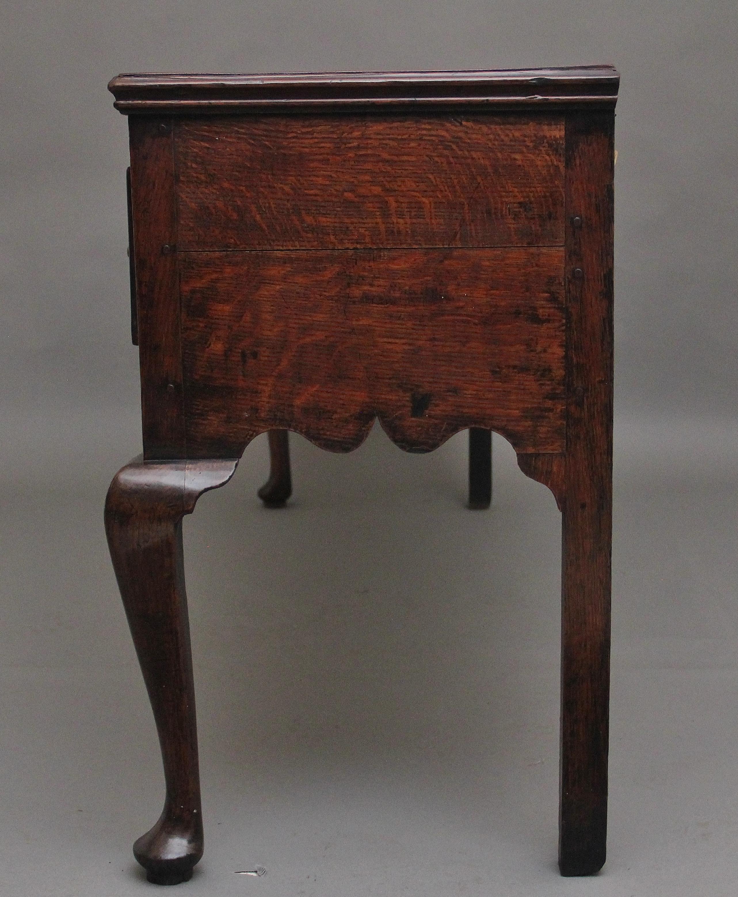 18th Century oak cabriole leg dresser base For Sale 3