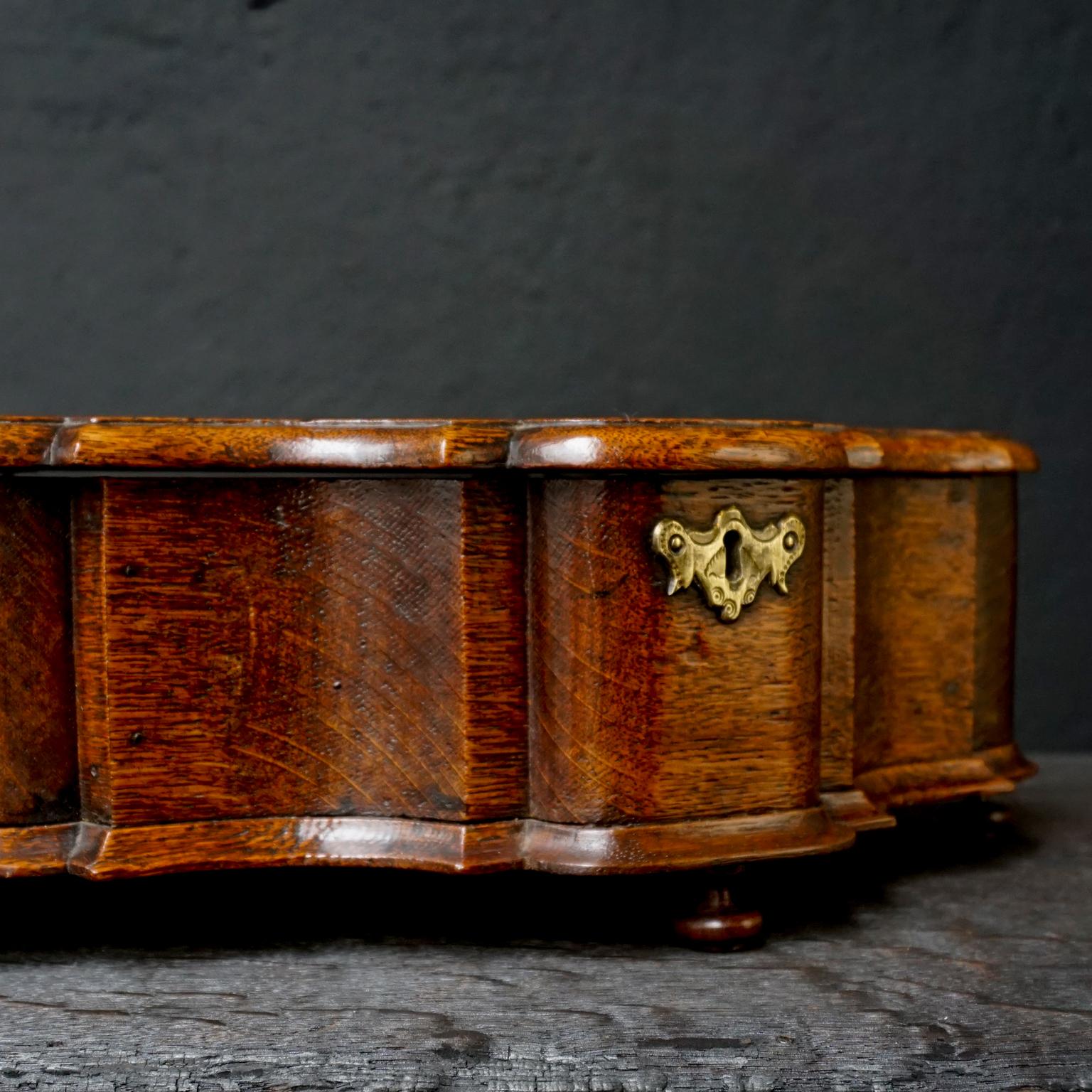 18th Century Dutch Oak Cartouche Shaped Box with Key For Sale 1