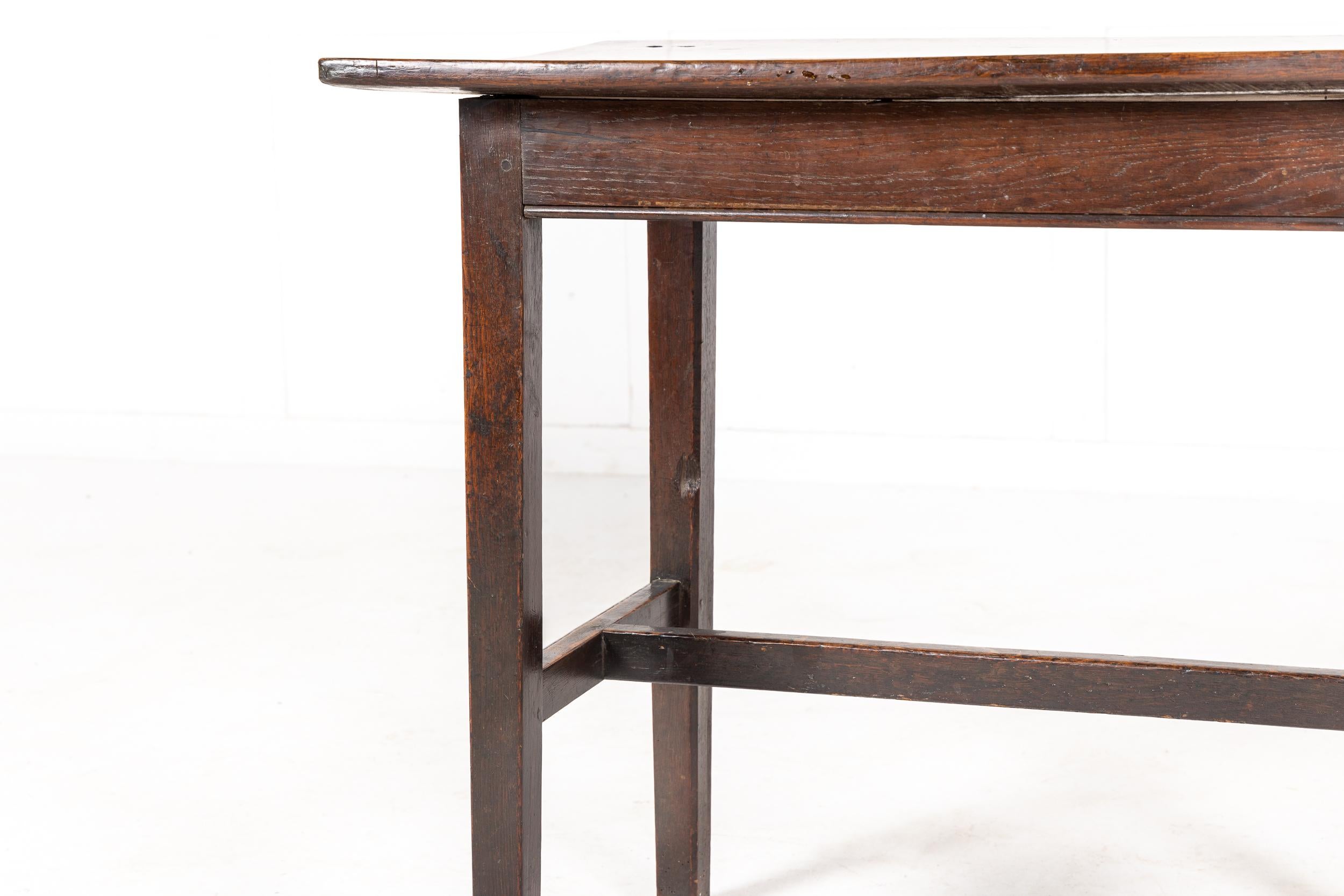 18th Century Oak Centre/Tavern Table In Good Condition For Sale In Gloucestershire, GB