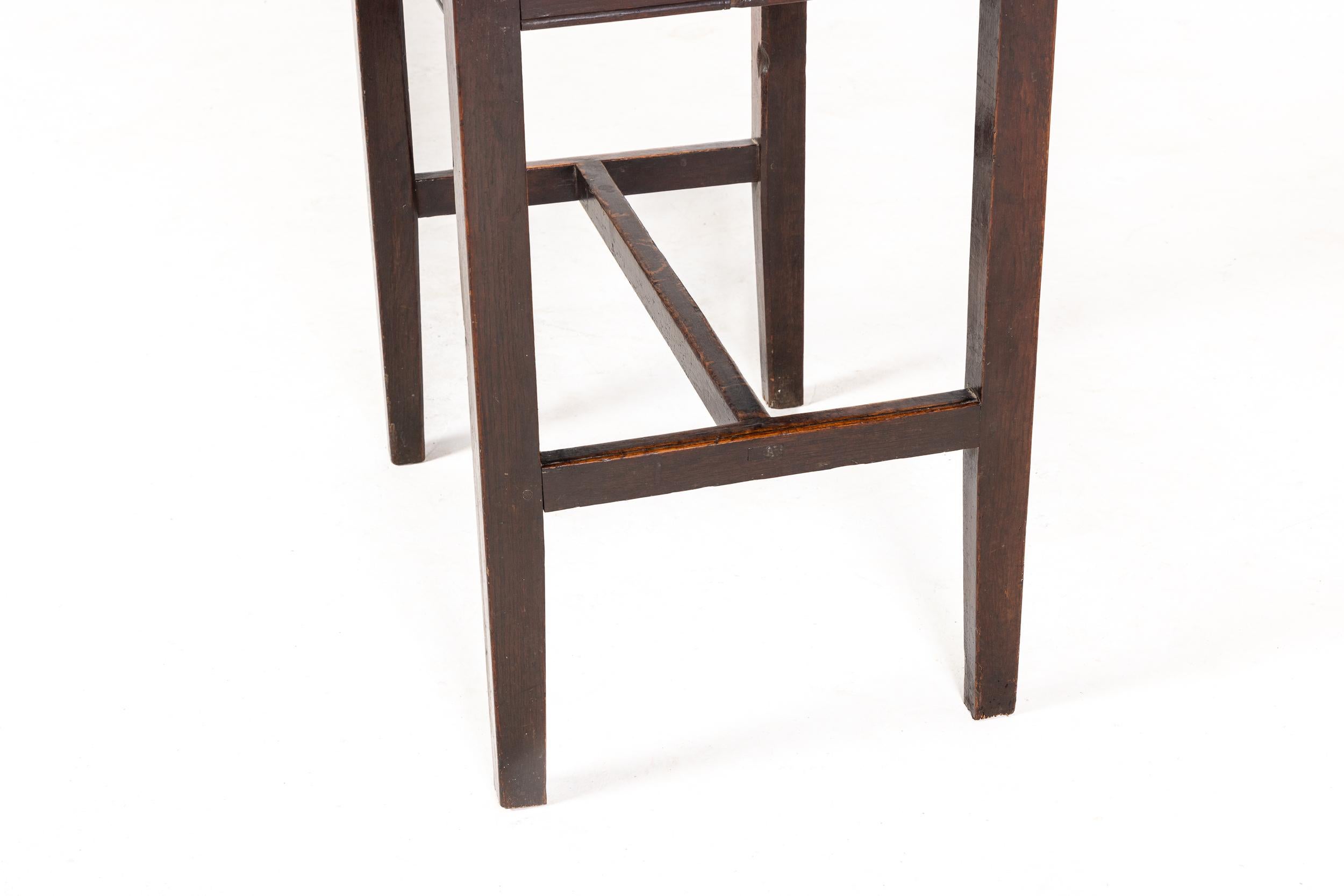 18th Century Oak Centre/Tavern Table 1