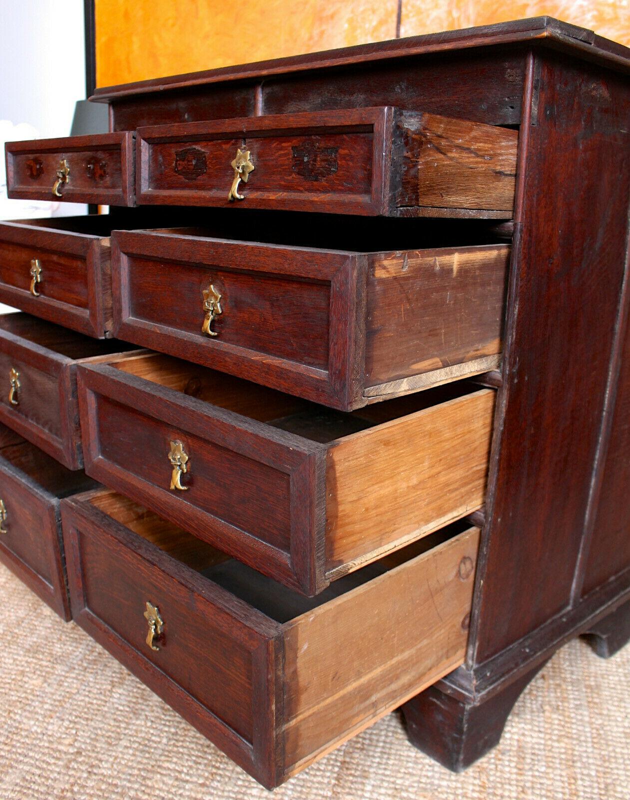 18th Century Oak Chest of Drawers For Sale 4