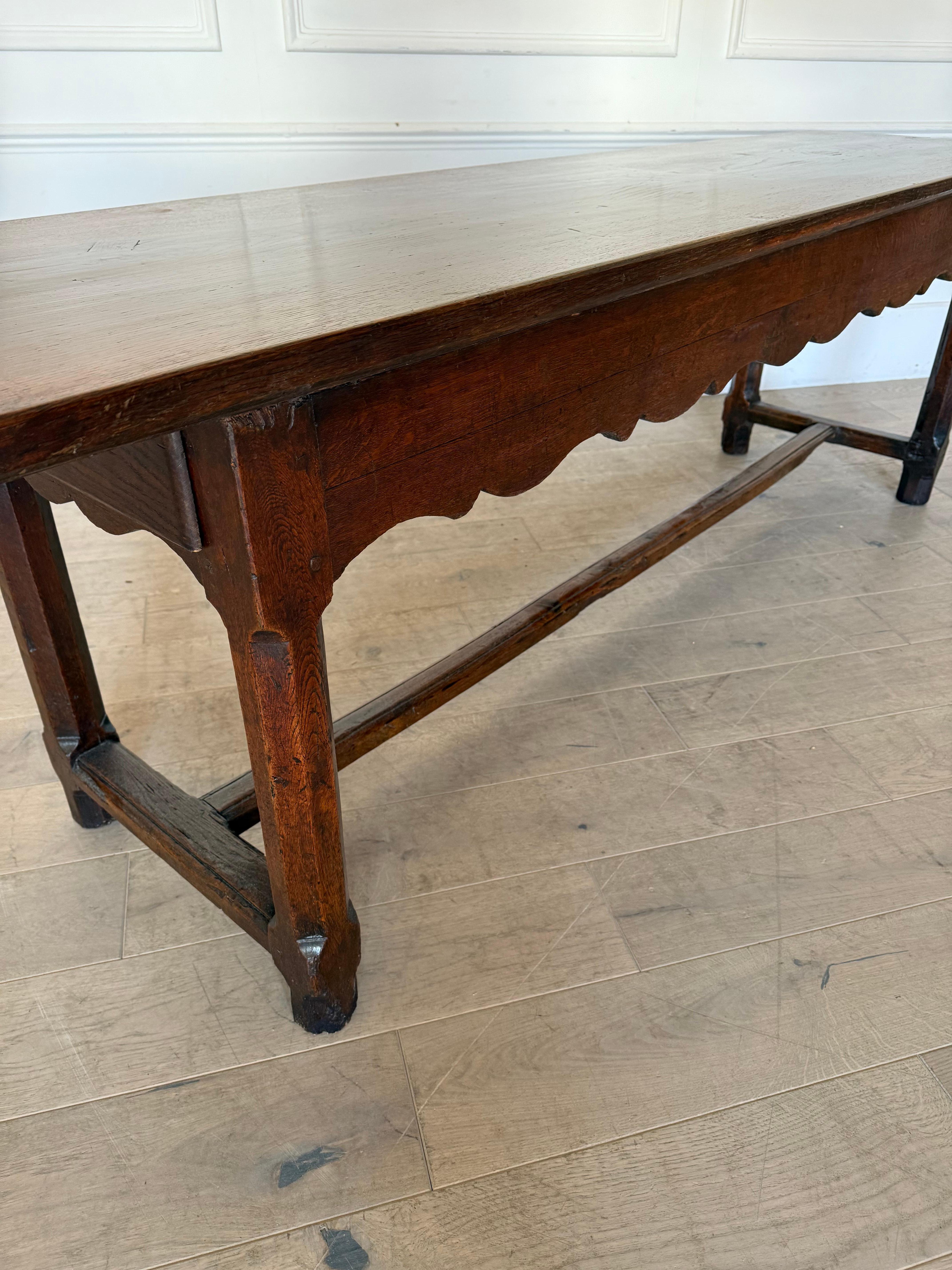 18th century oak console table / serving table For Sale 12