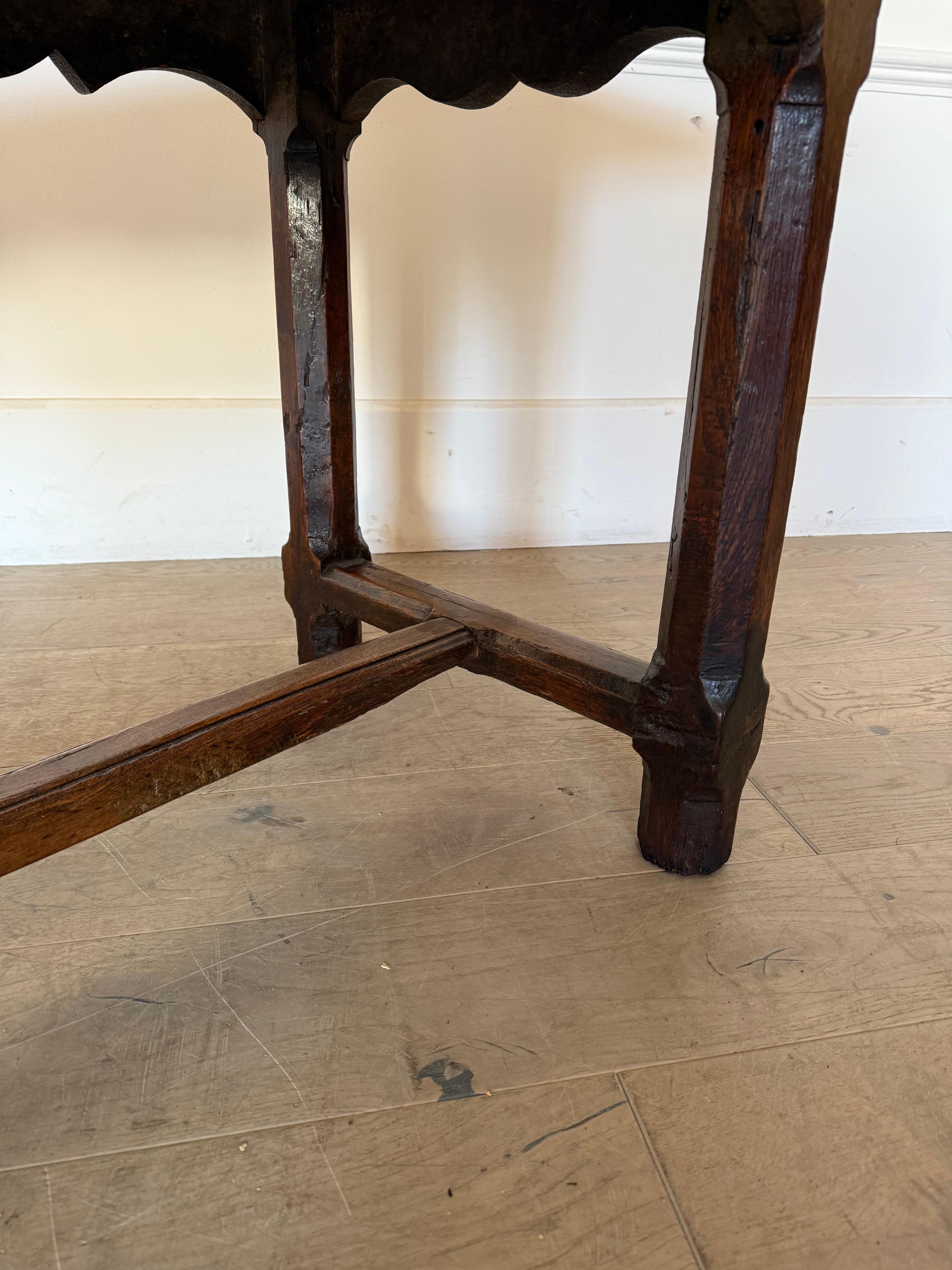 18th century oak console table / serving table For Sale 14