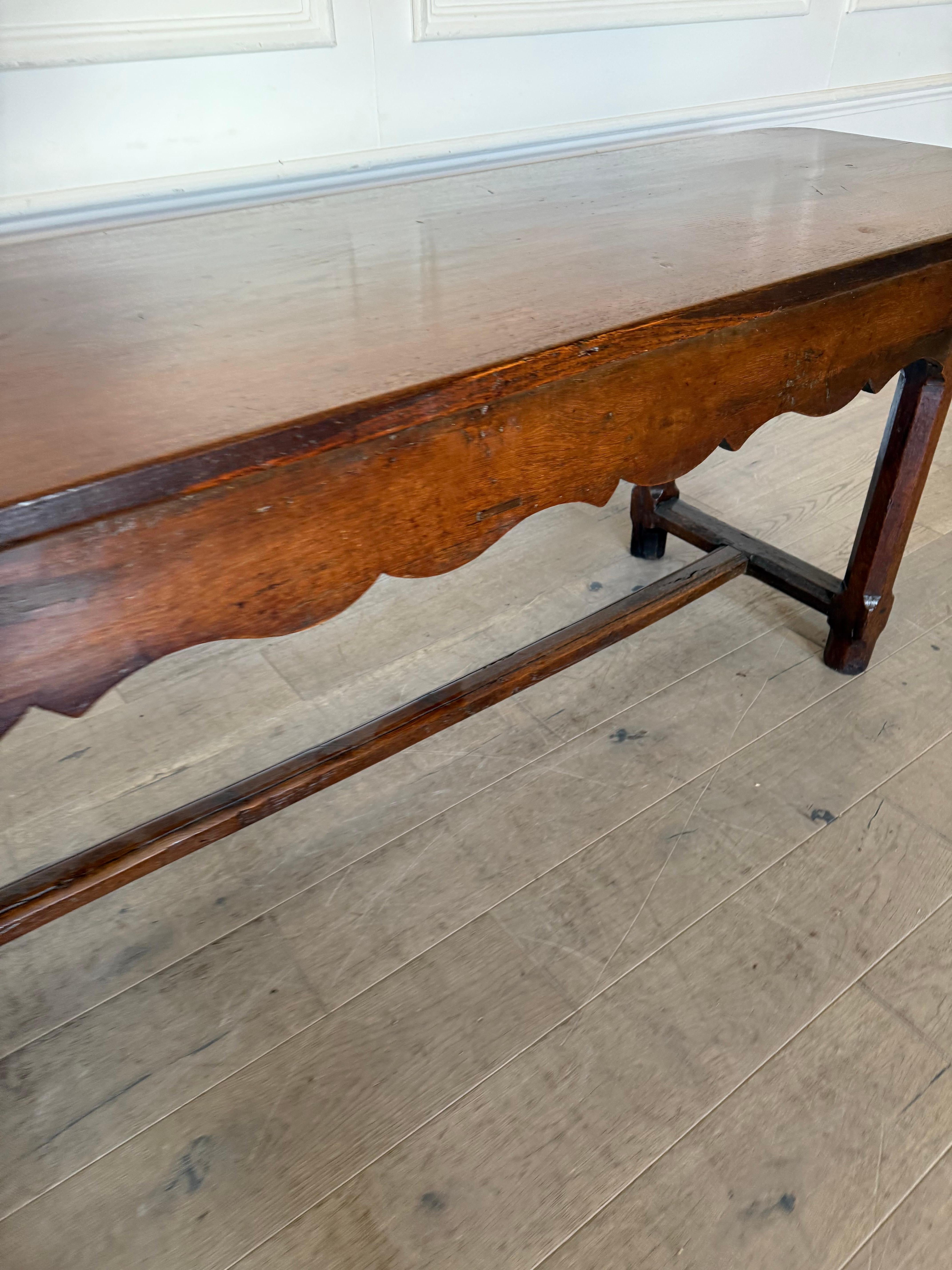Oak 18th century oak console table / serving table For Sale