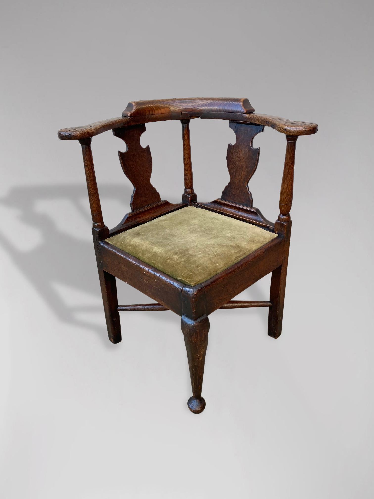 18th Century Oak Corner Chair, Circa 1790 For Sale 2