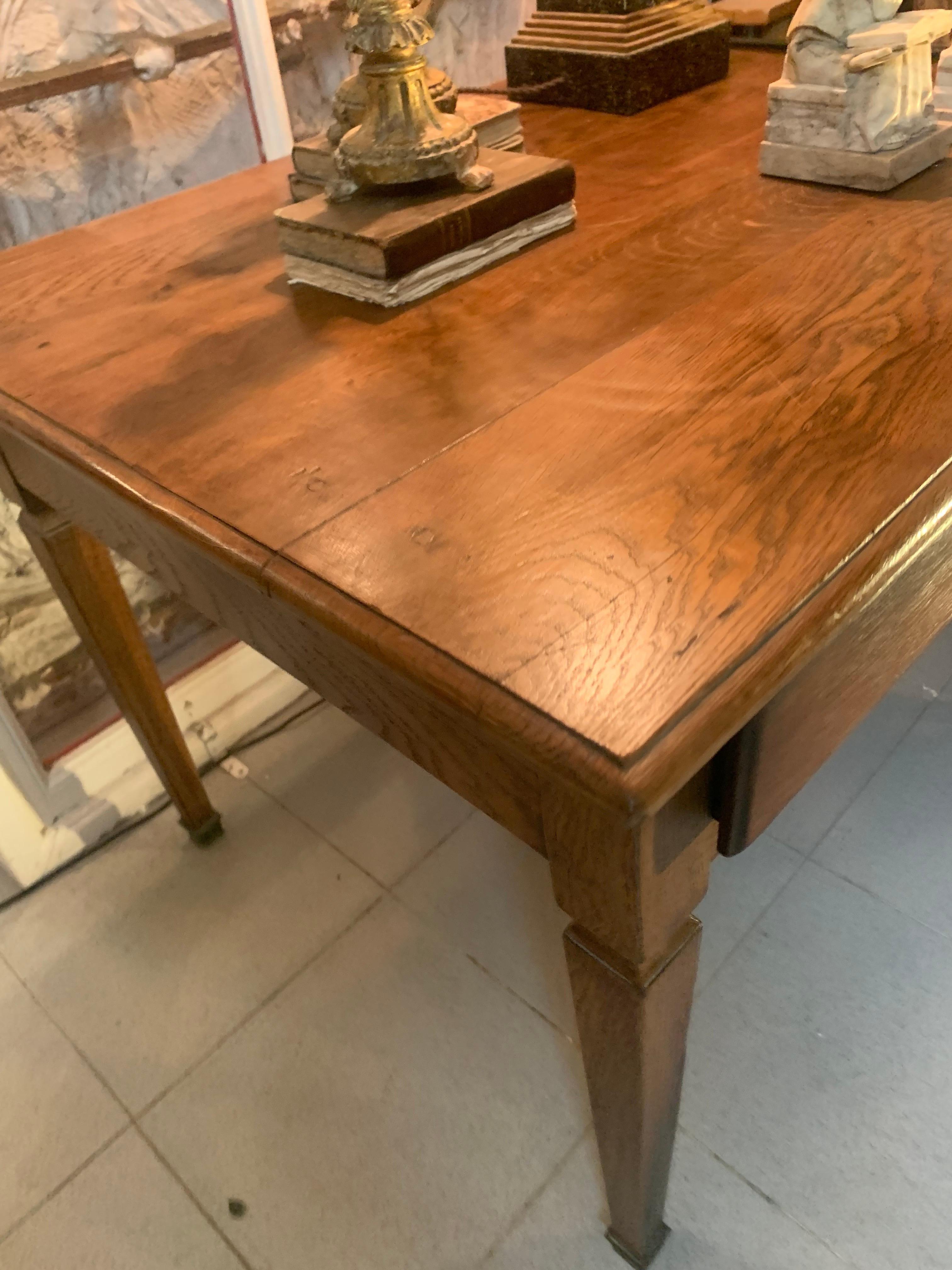 Tavolino da salotto in Oak del 18° secolo in vendita 6