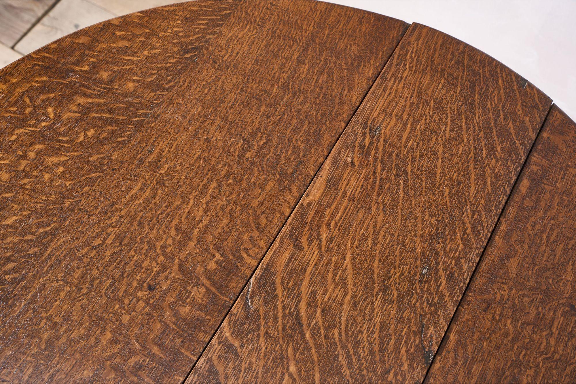 Mesa de cricket de roble del siglo XVIII en venta 3