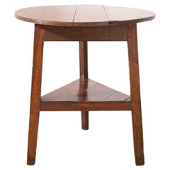Mesa de cricket de roble del siglo XVIII