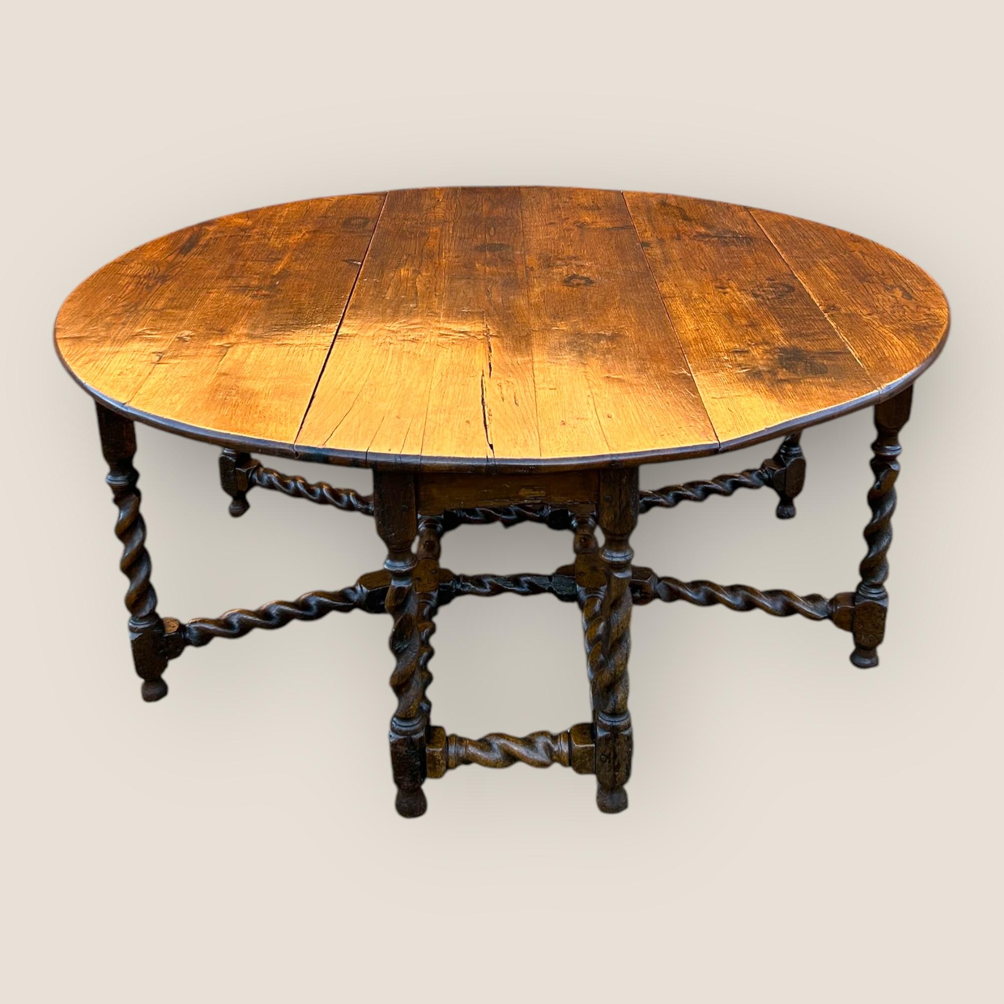 Table de salle à manger à deux pieds en Oak du 18e siècle Bon état - En vente à King's Lynn, GB