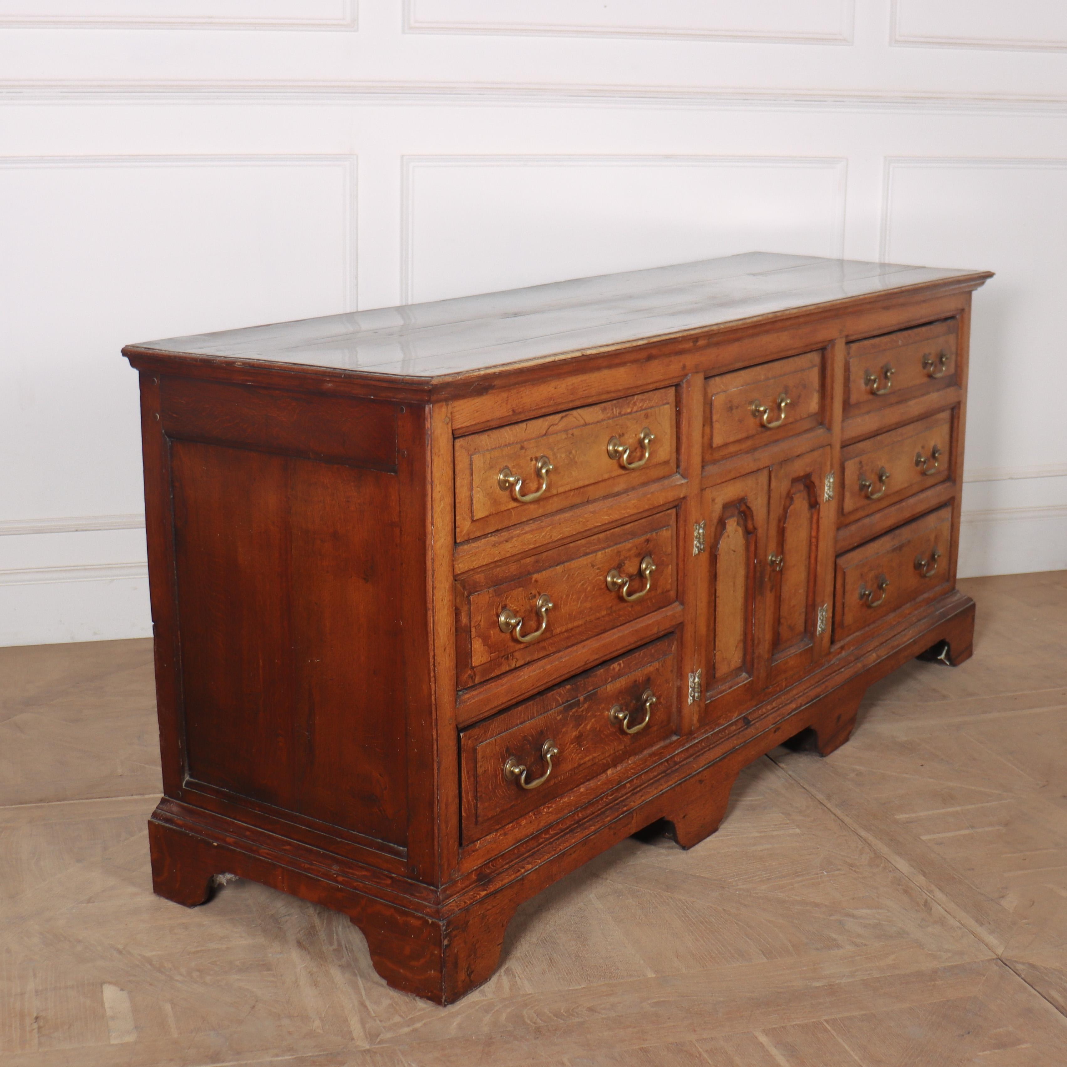 18th Century Oak Dresser Base In Good Condition For Sale In Leamington Spa, Warwickshire