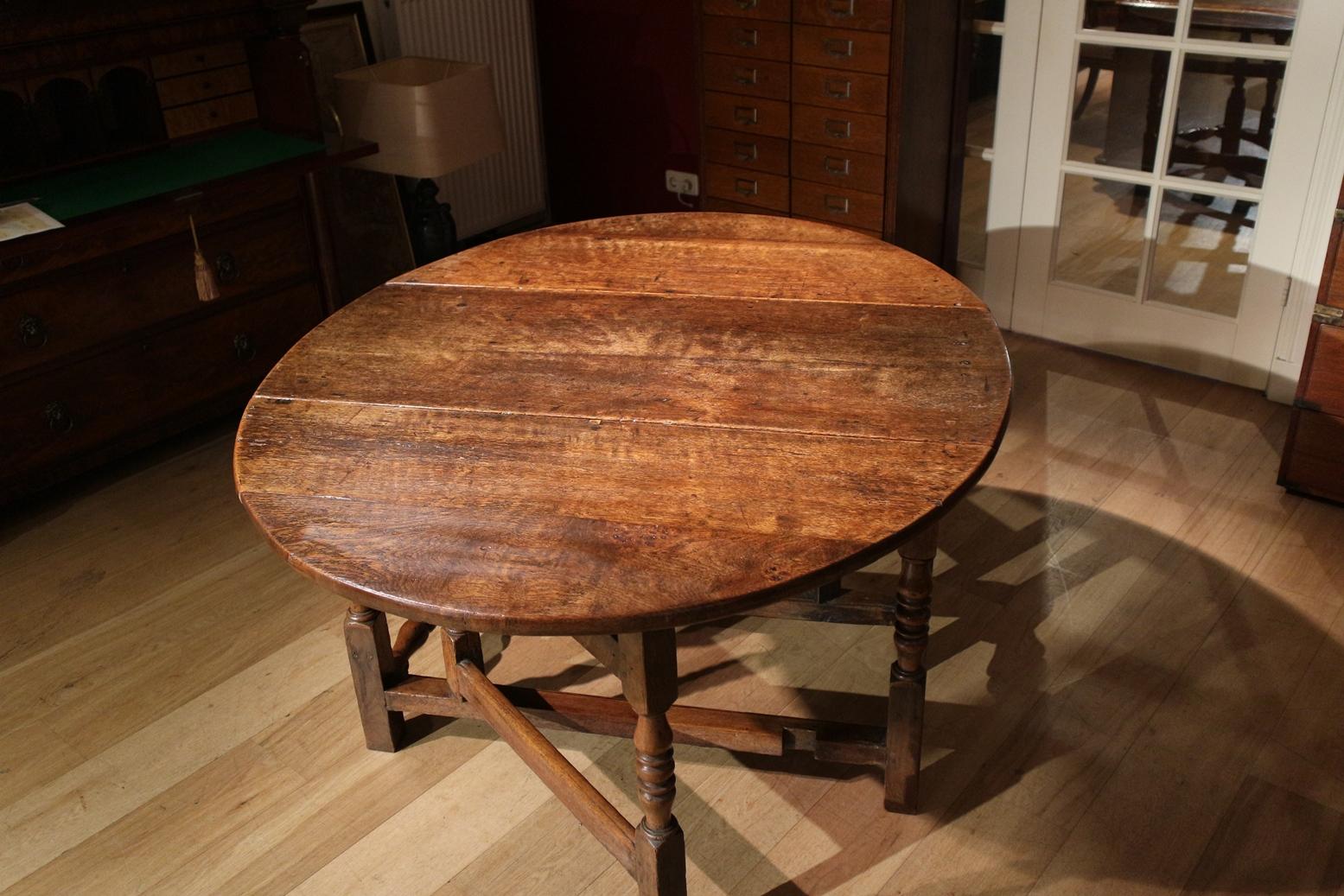 18th Century Oak Drop Leaf Table 3