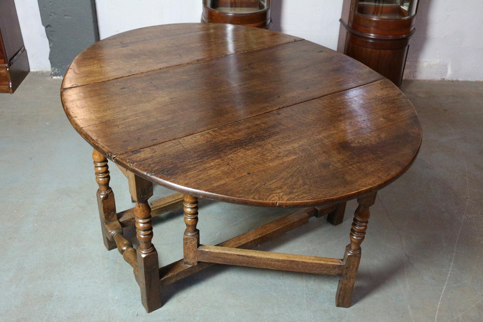 18th Century Oak Drop Leaf Table 3