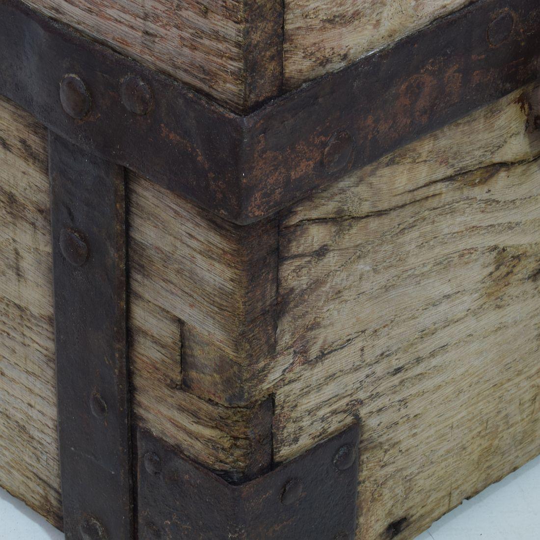18th Century Oak French Silver Chest Strongbox For Sale 8