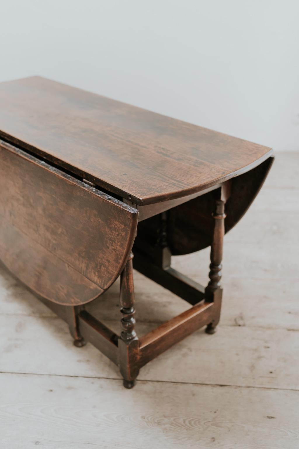 18th Century Oak Gateleg Table 7