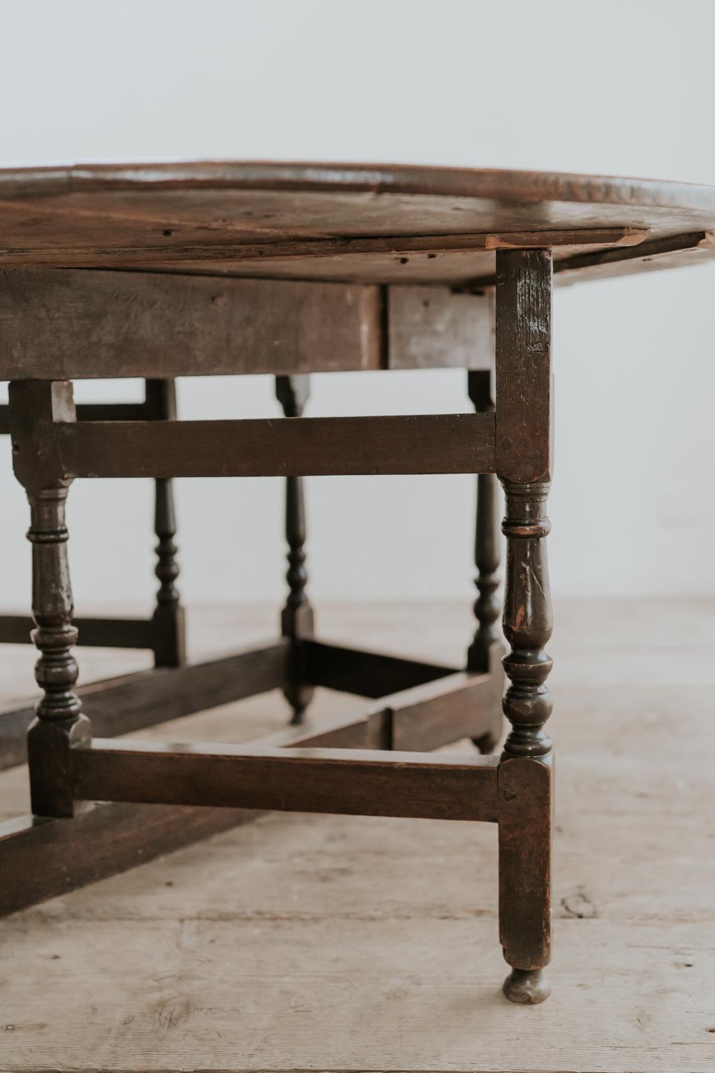 18th Century Oak Gateleg Table 8