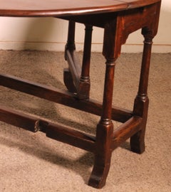 18th-century Oak Gateleg Table