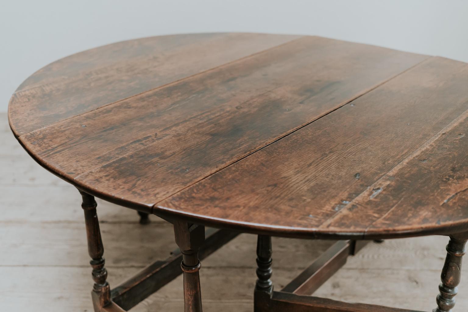 18th Century Oak Gateleg Table 1