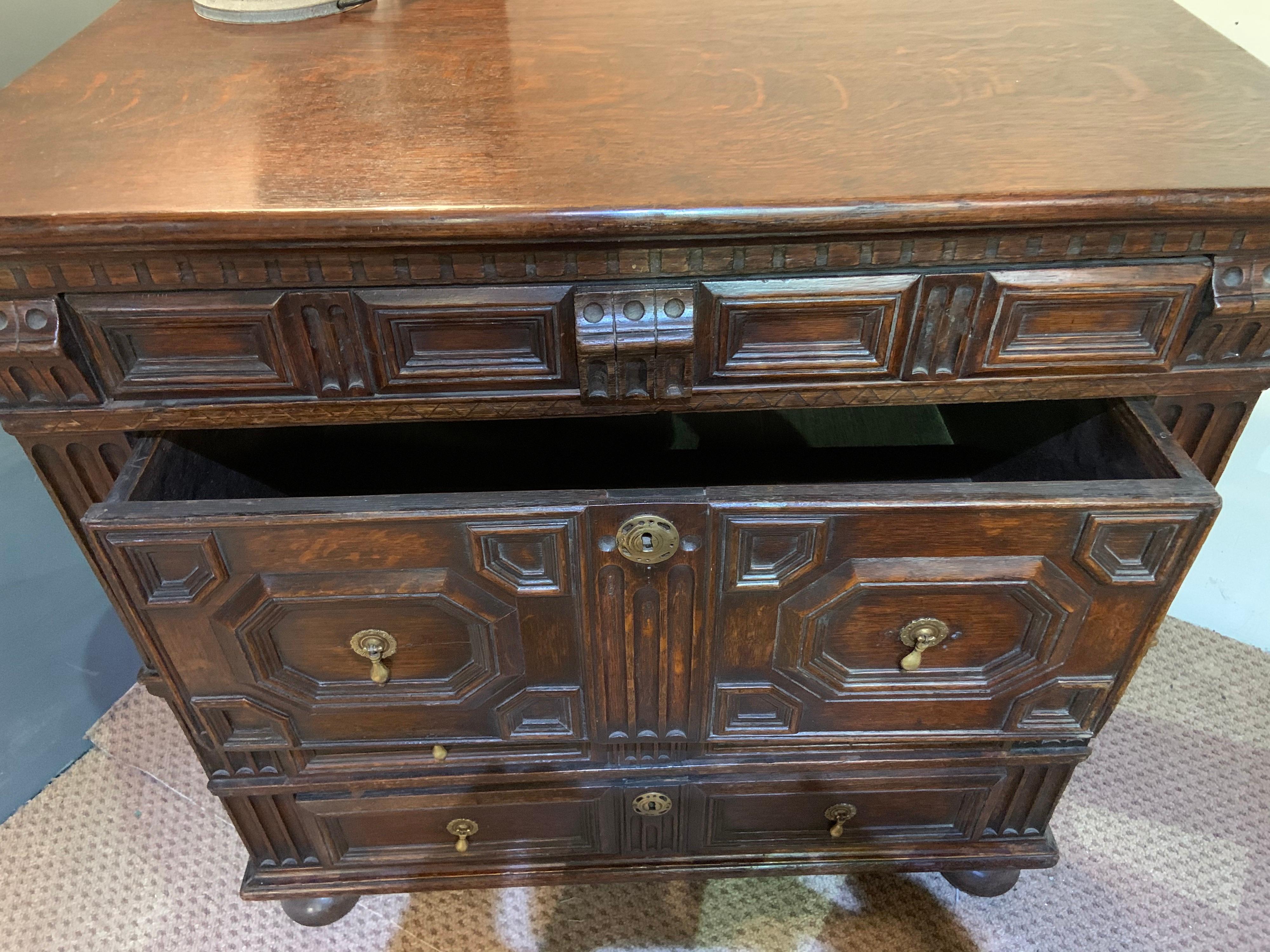 English 18th Century Oak Geometric Chest of Drawers For Sale