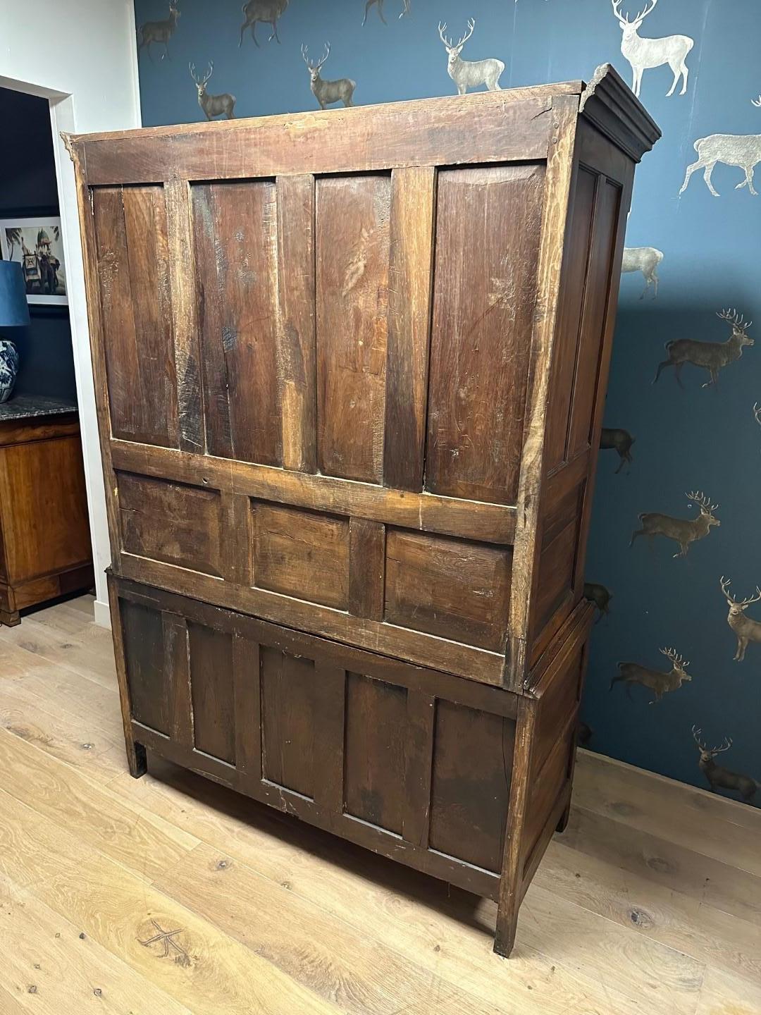 Late 18th Century 18th Century oak linen press For Sale