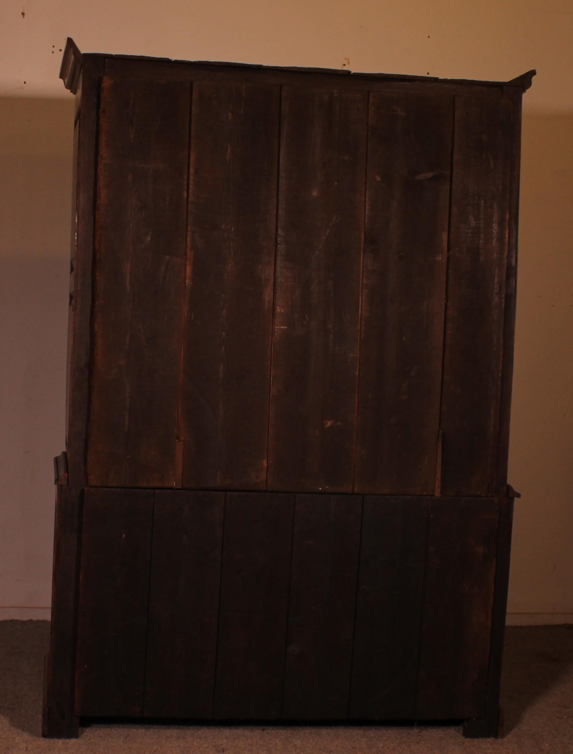 Quercia Pressa per il lino in Oak del XVIII secolo in vendita