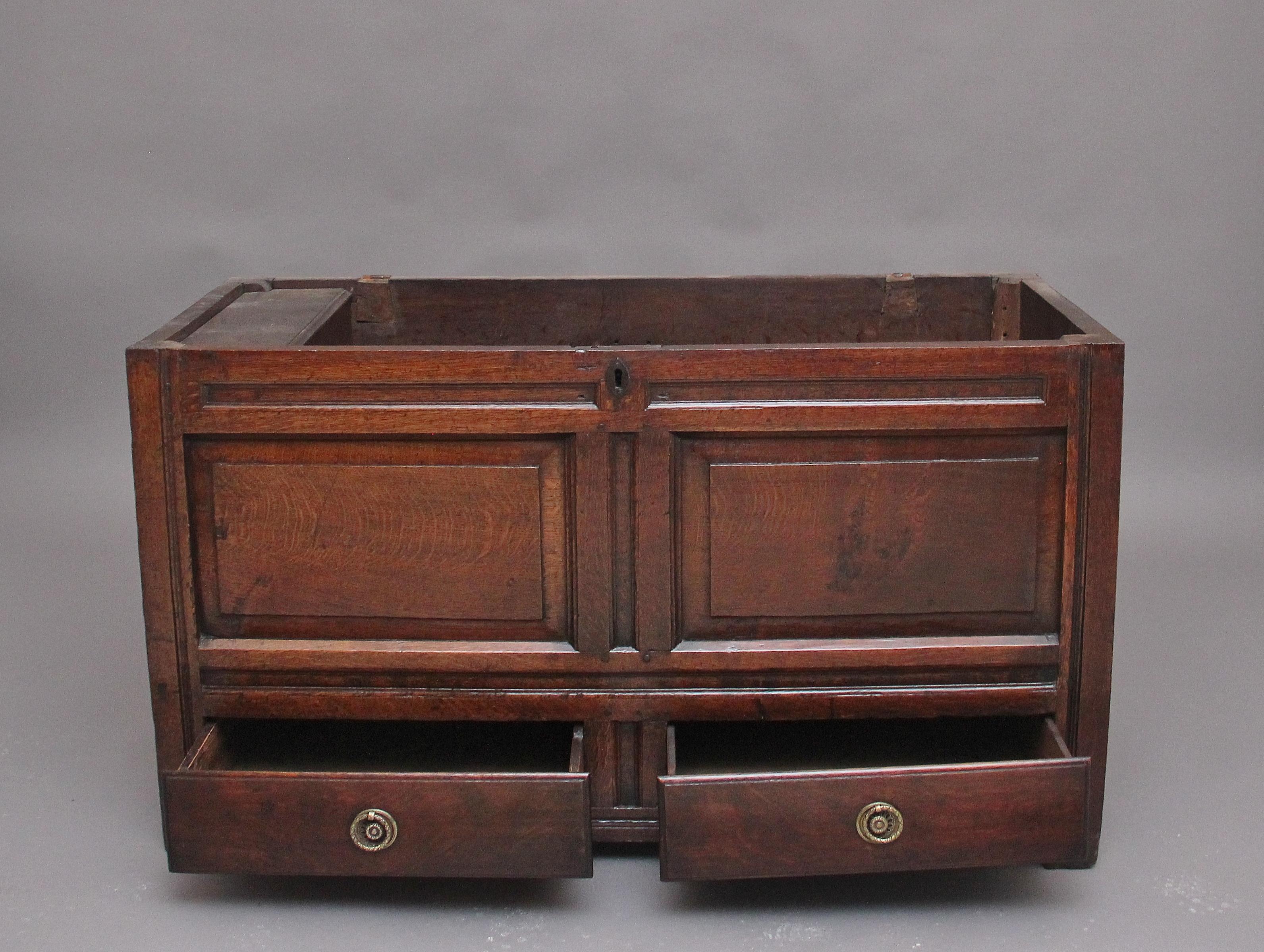 Georgian 18th Century oak mule chest For Sale