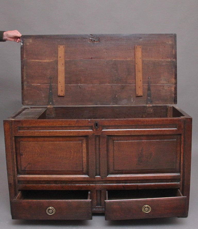 18th Century oak mule chest For Sale at 1stDibs