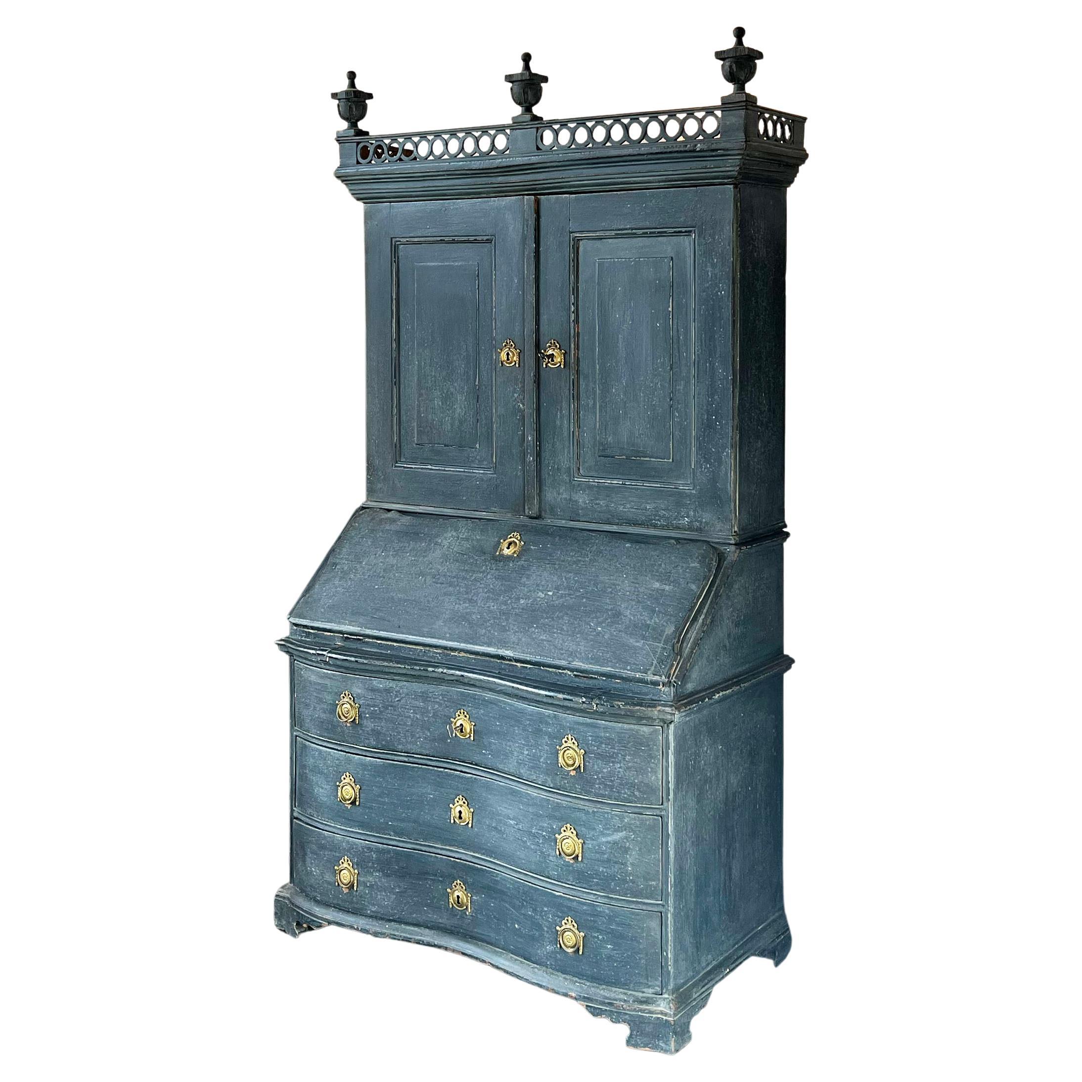 18th Century Oak Painted Bureau For Sale