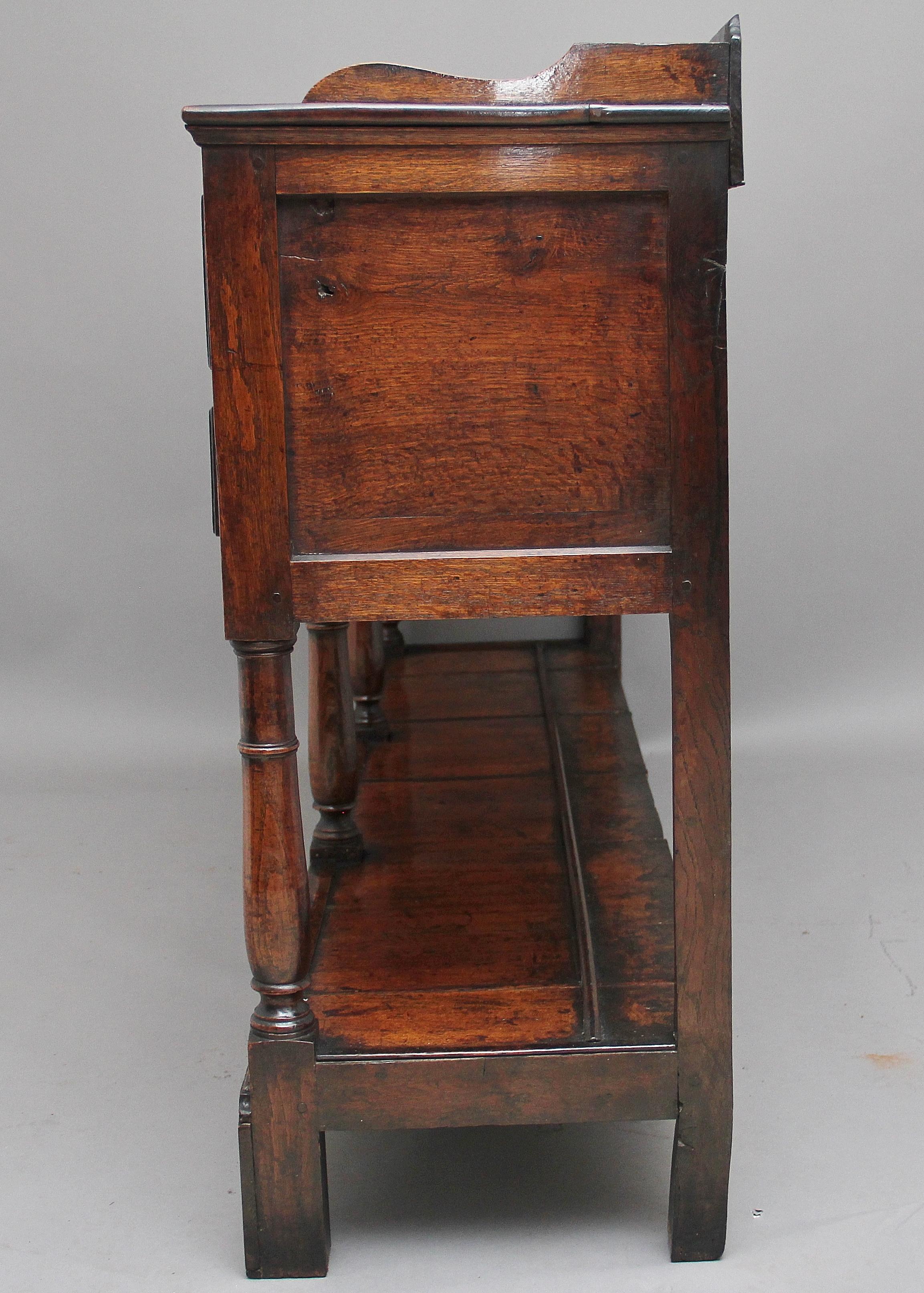 18th Century Oak Potboard Dresser In Good Condition In Martlesham, GB